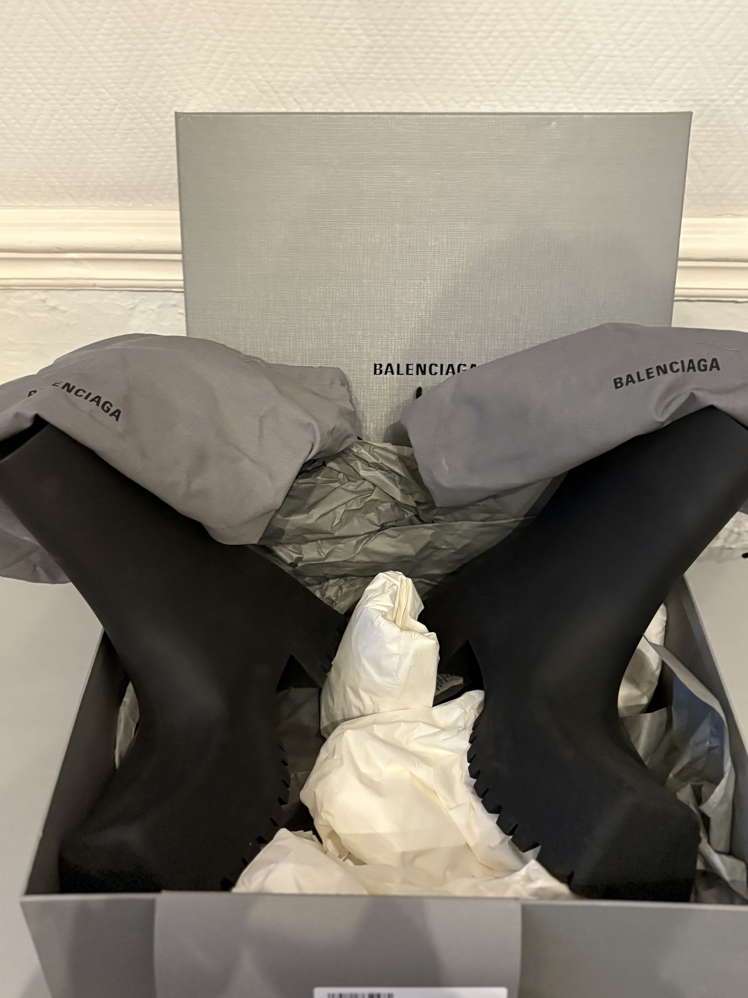 Balenciaga (dont just buy send offers) Balenciaga Trooper rubber boot Size US 11 / EU 44 - 6 Thumbnail