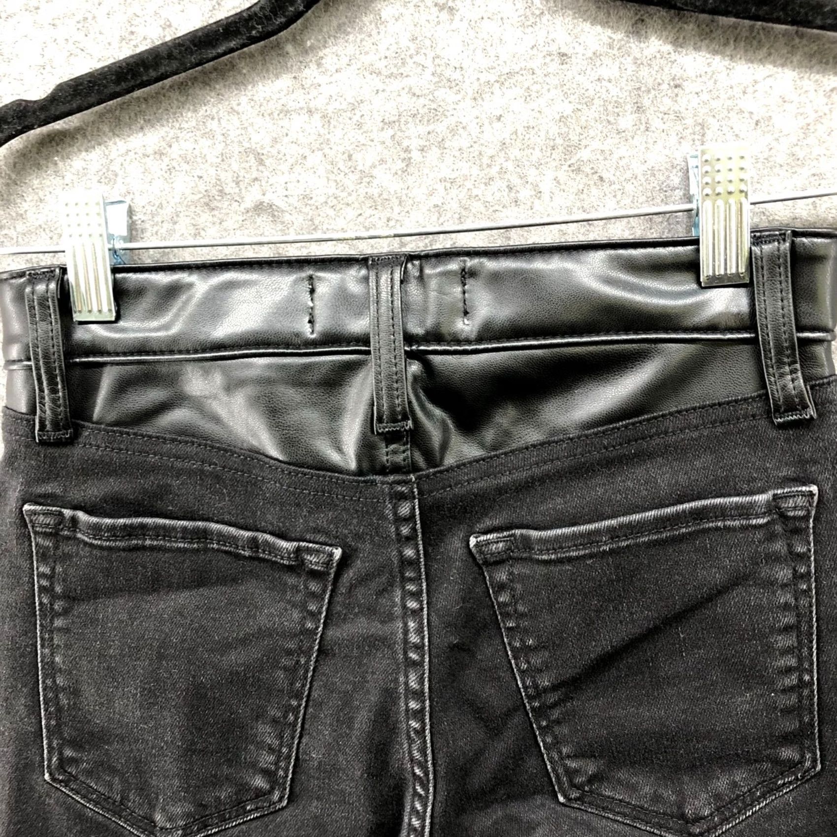 Abercrombie & Fitch Abercrombie & Fitch Super Skinny Ankle High Rise Jean Womens 0/25 Black Size 25" / US 0 / IT 36 - 5 Thumbnail