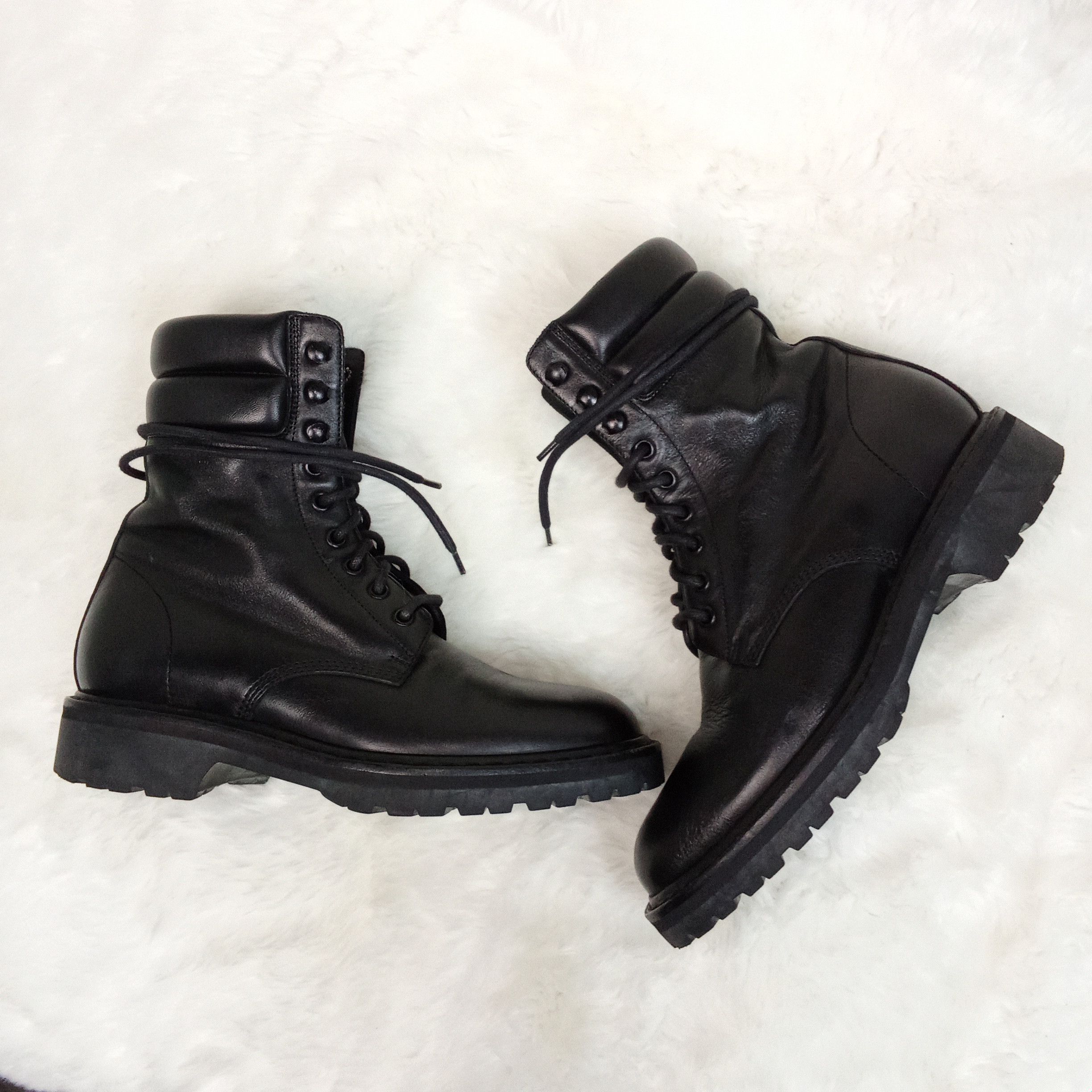 Saint Laurent Paris Saint Laurent Hedi Slimane S/S'15 Trekker 25 Paded Lambskin Size US 6.5 / EU 39-40 - 1 Thumbnail
