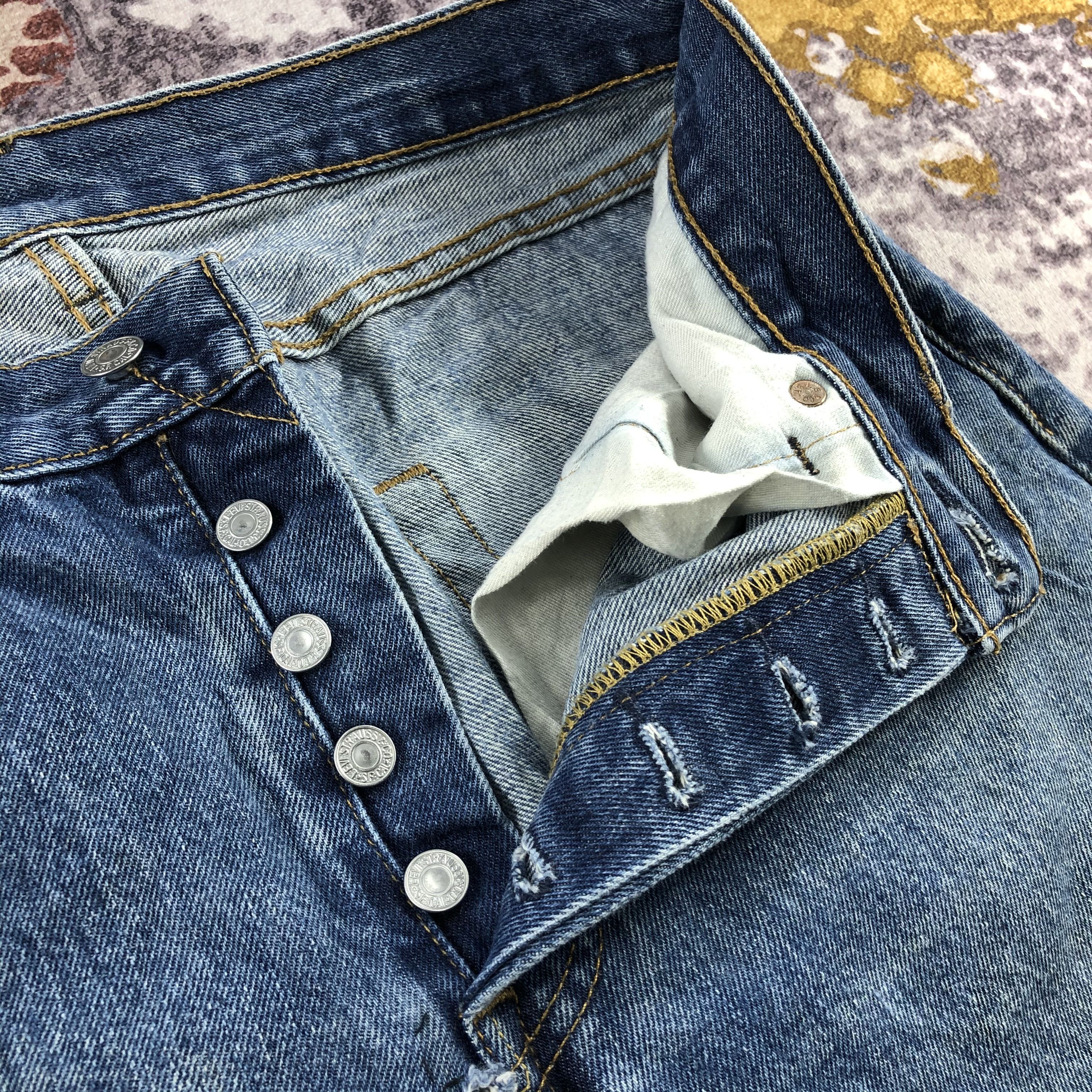 Levi's Vintage Blue Wash Levis 501 Jeans-JM3086 Size US 33 - 9 Thumbnail