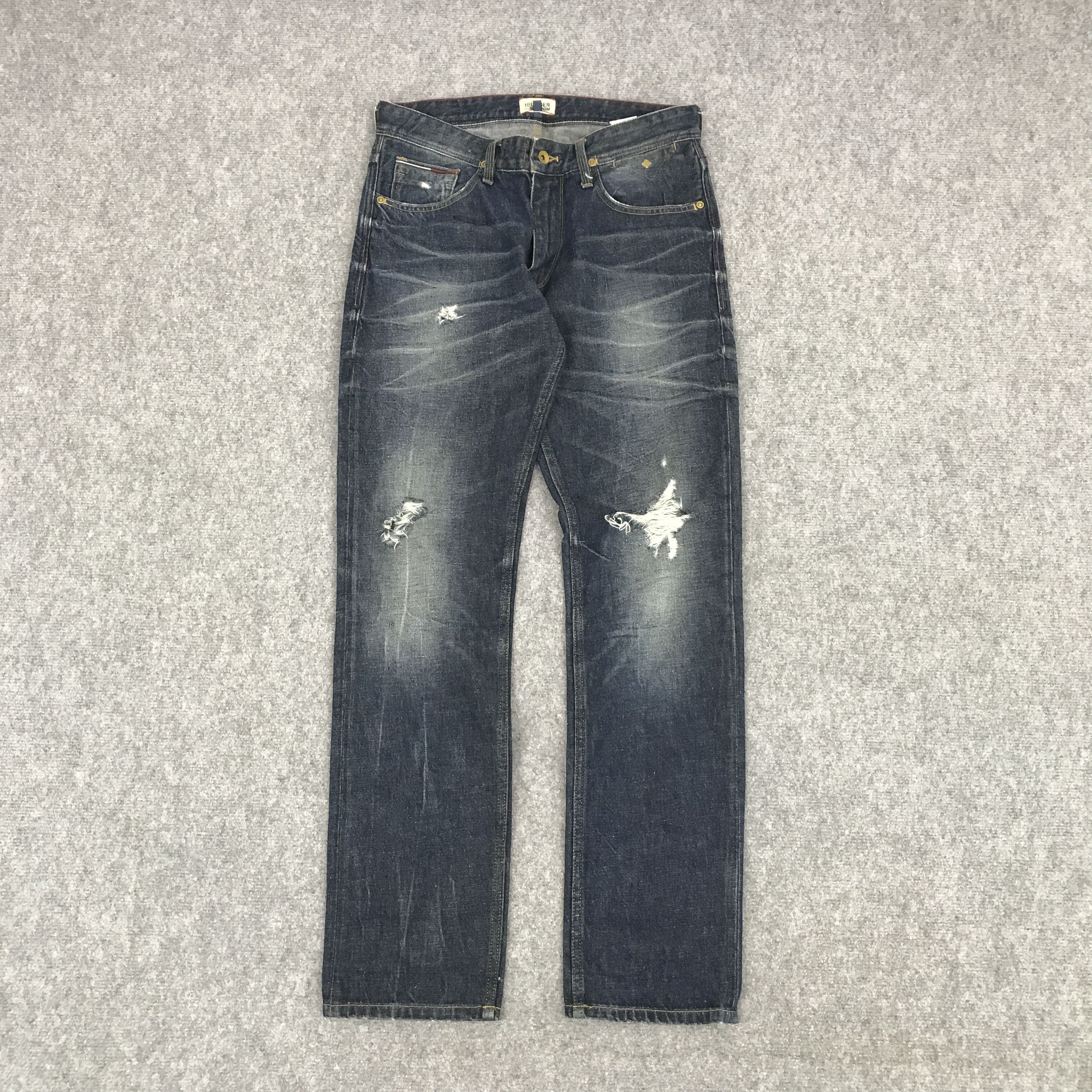 TOMMY HILFIGER DISTRESSED DENIM PANTS