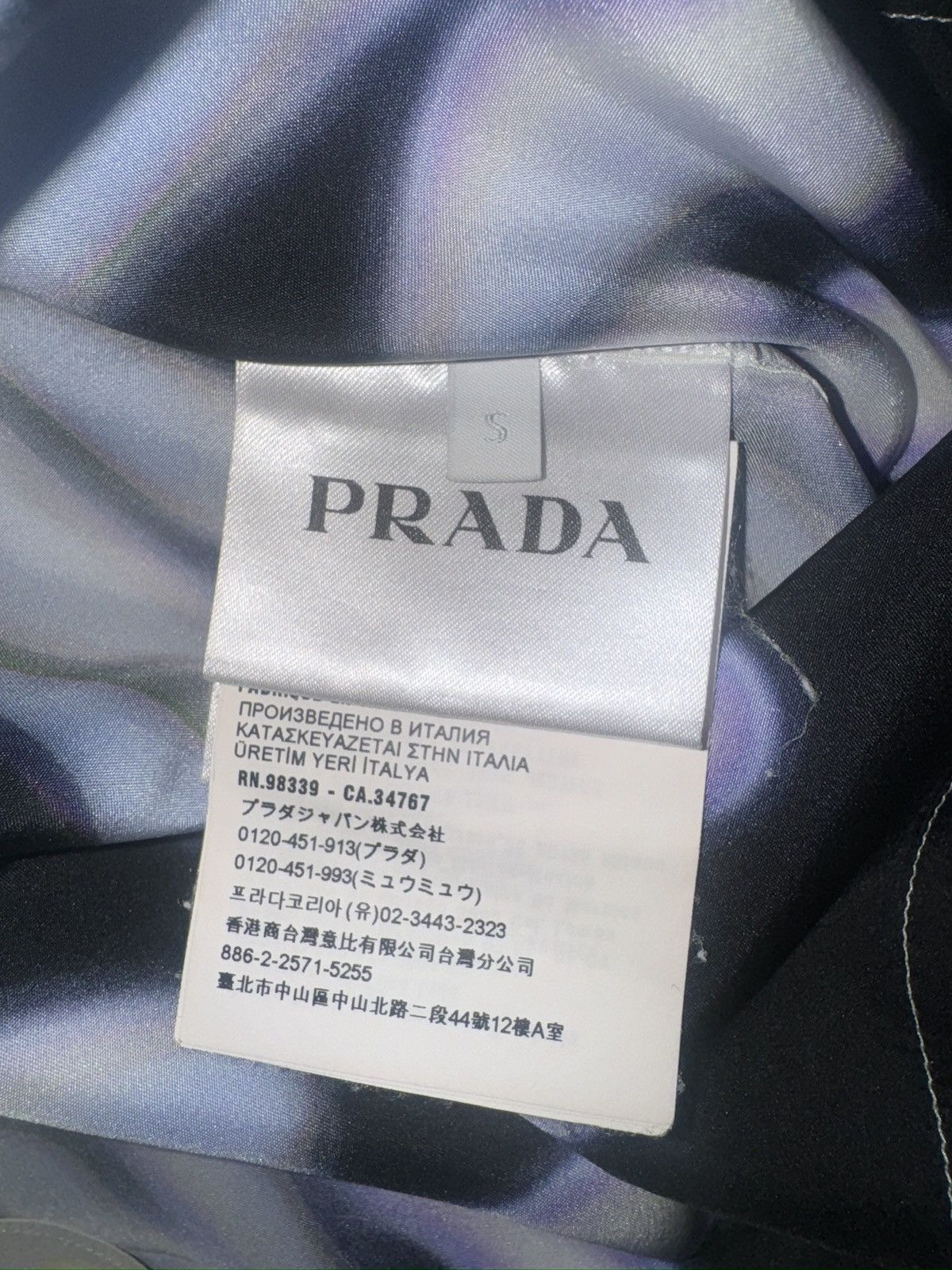 Prada Prada double match box silk shirt white W/ blue flames Size US S / EU 44-46 / 1 - 9 Thumbnail