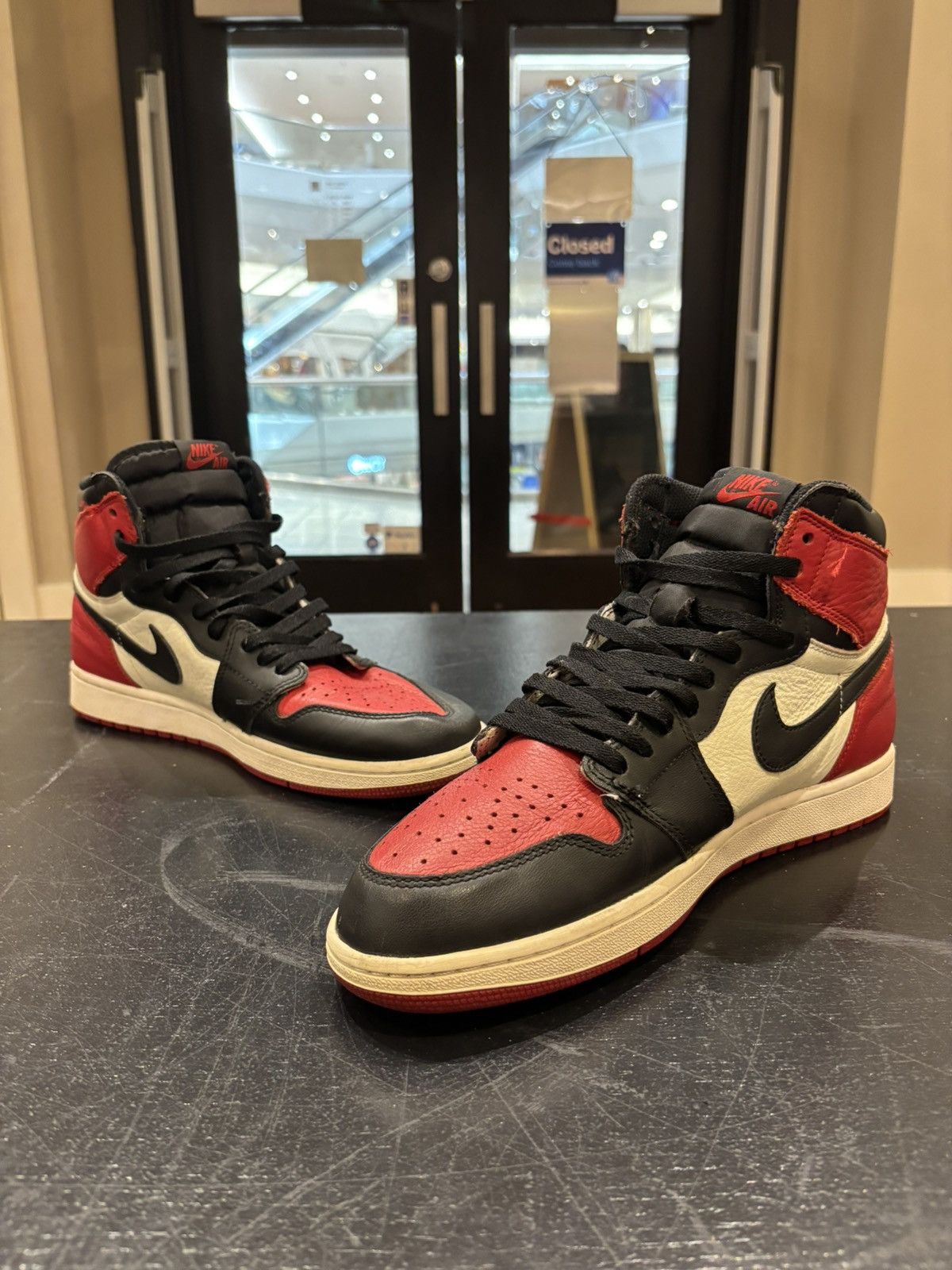 Jordan Brand Jordan 1 Retro High ‘Bred Toe’ Size US 12 / EU 45 - 2 Thumbnail