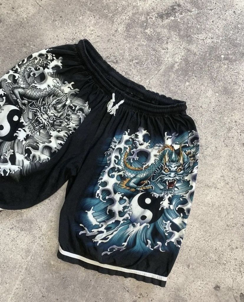 Vintage Dragon Style Vintage Shorts Y2K Size US 32 / EU 48 - 3 Thumbnail