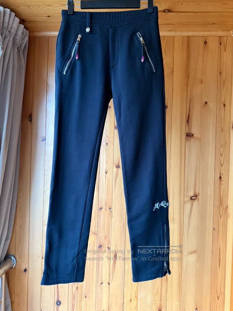 Alexander McQueen Alexander Mcqueen SizeXS Black embroidered casual pants Size US 27 - 1 Thumbnail