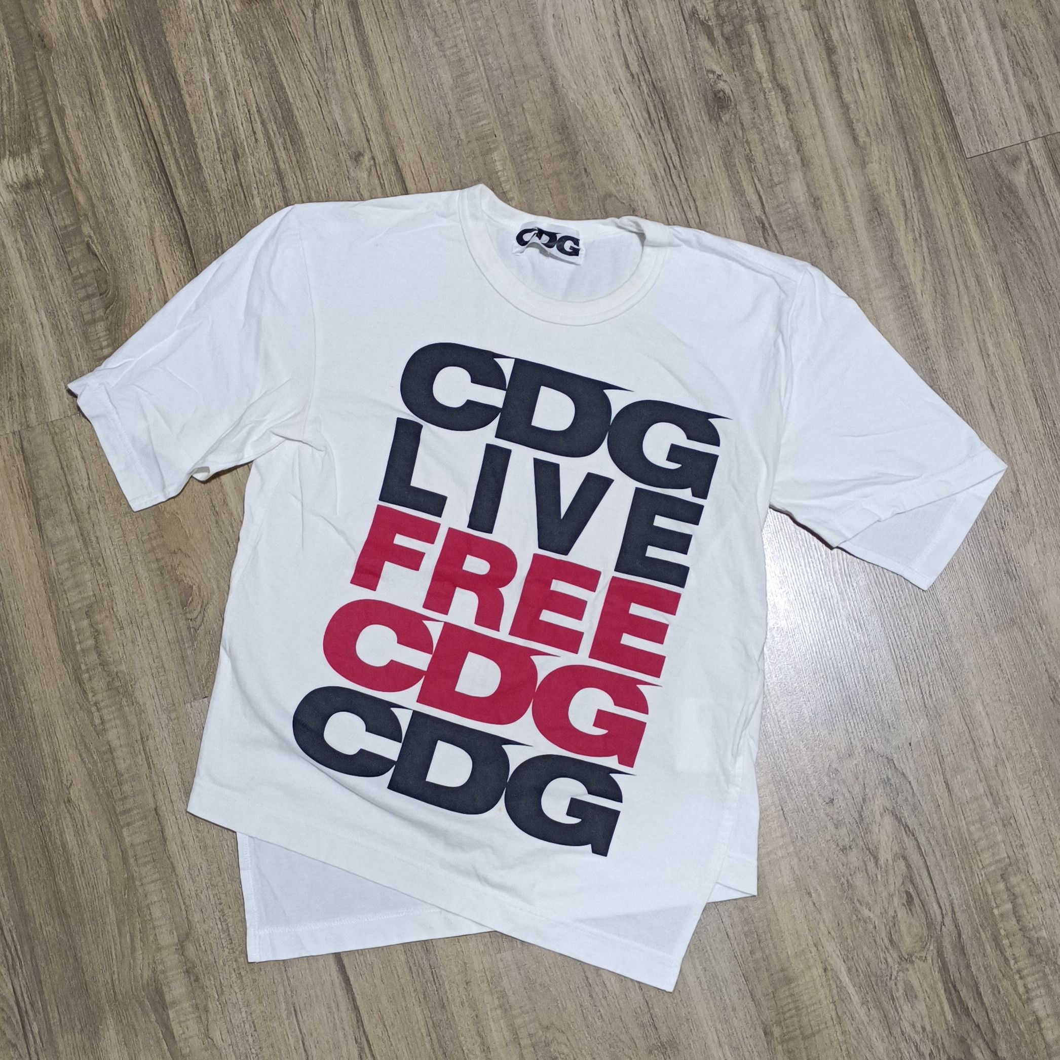 CDG by Comme des Garcons CDG Live Free Tshirt Size M / US 6-8 / IT 42-44 - 1 Thumbnail