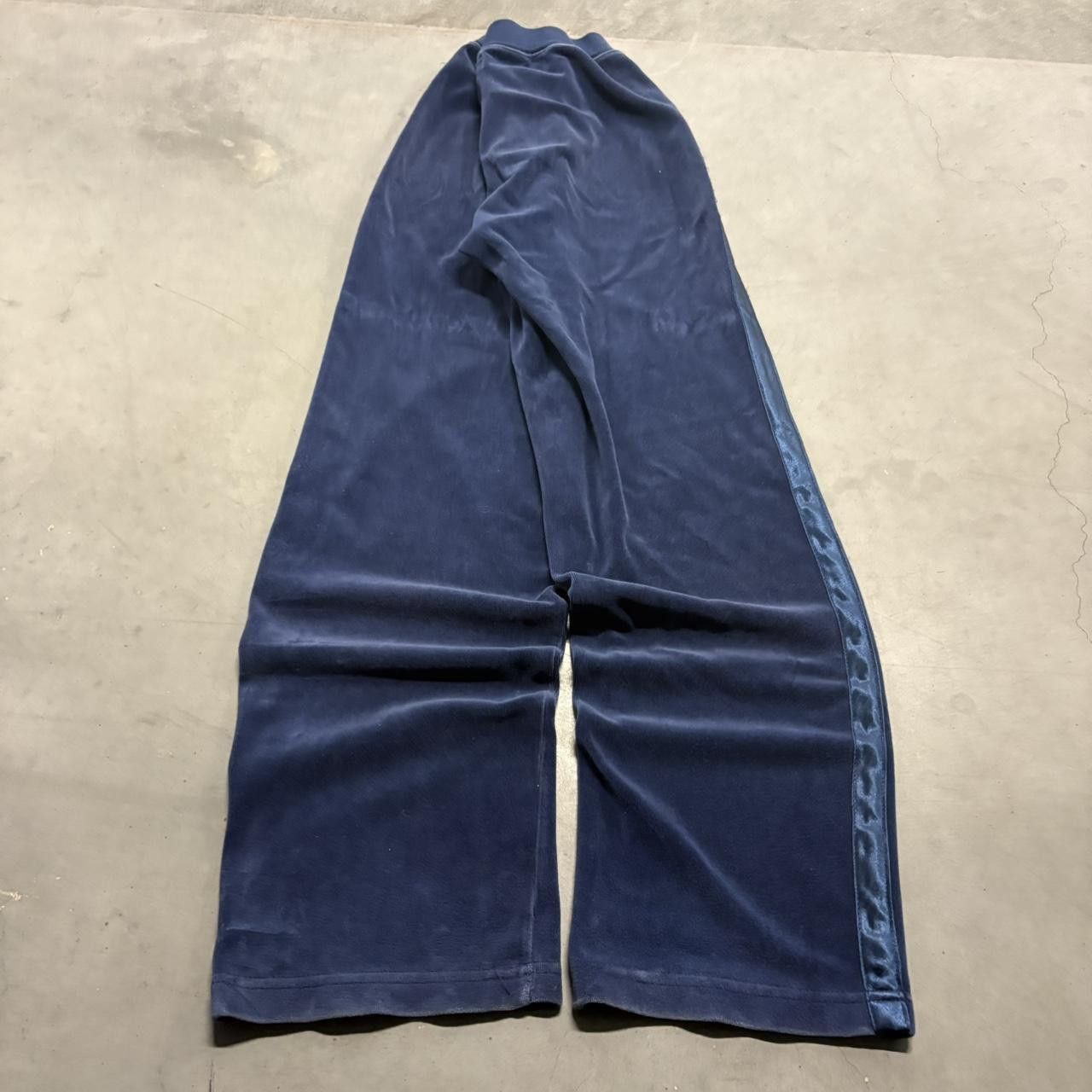 Vintage Crazy Vintage Y2K/2000s Baggy Velvet Velour Striped Blue Sweatpants! Size US 30 / EU 46 - 4 Thumbnail