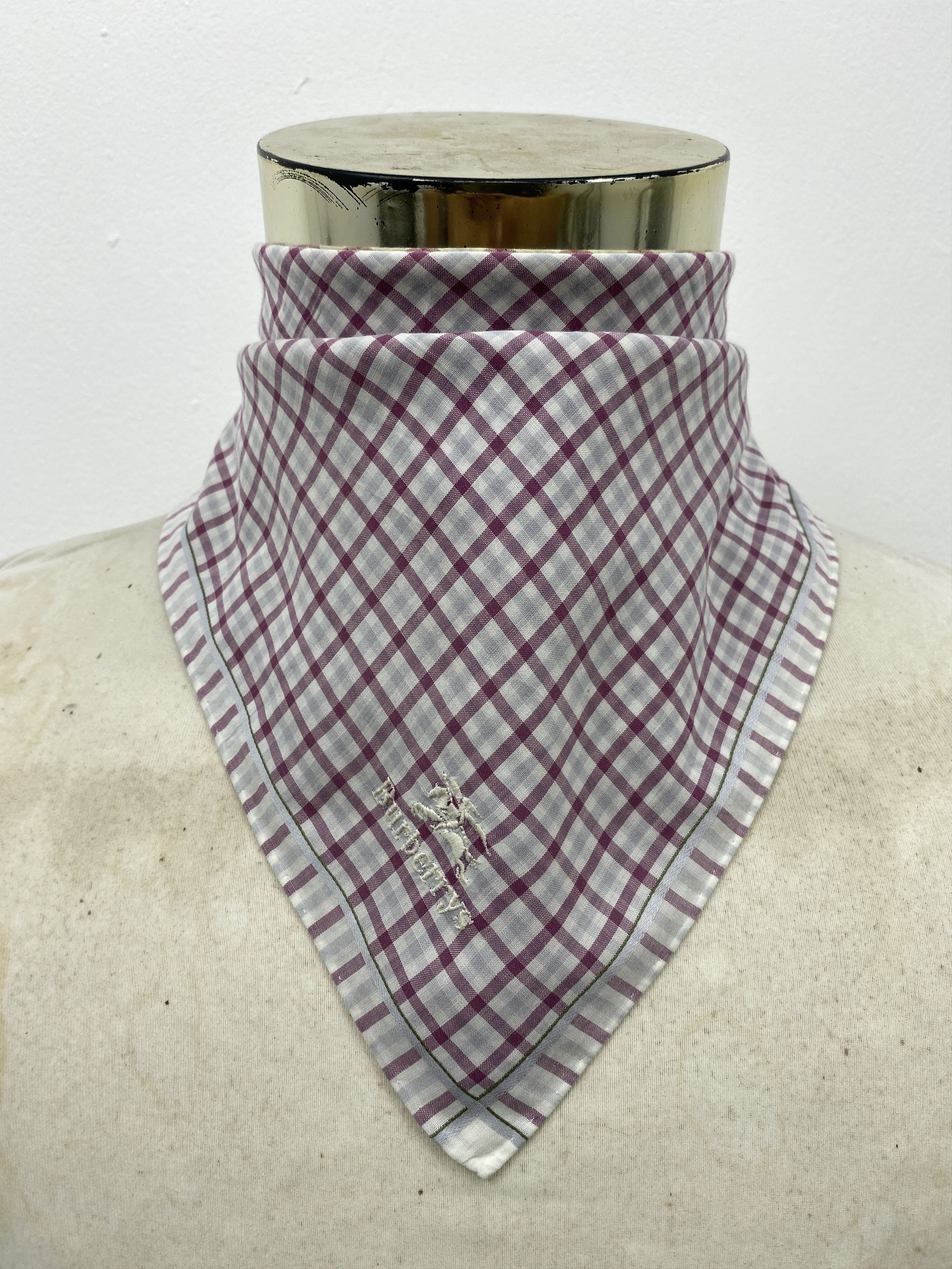 Burberry Burberry Nova Check Handkerchief Neckerchief Bandana HKC0301 Size ONE SIZE - 2 Thumbnail