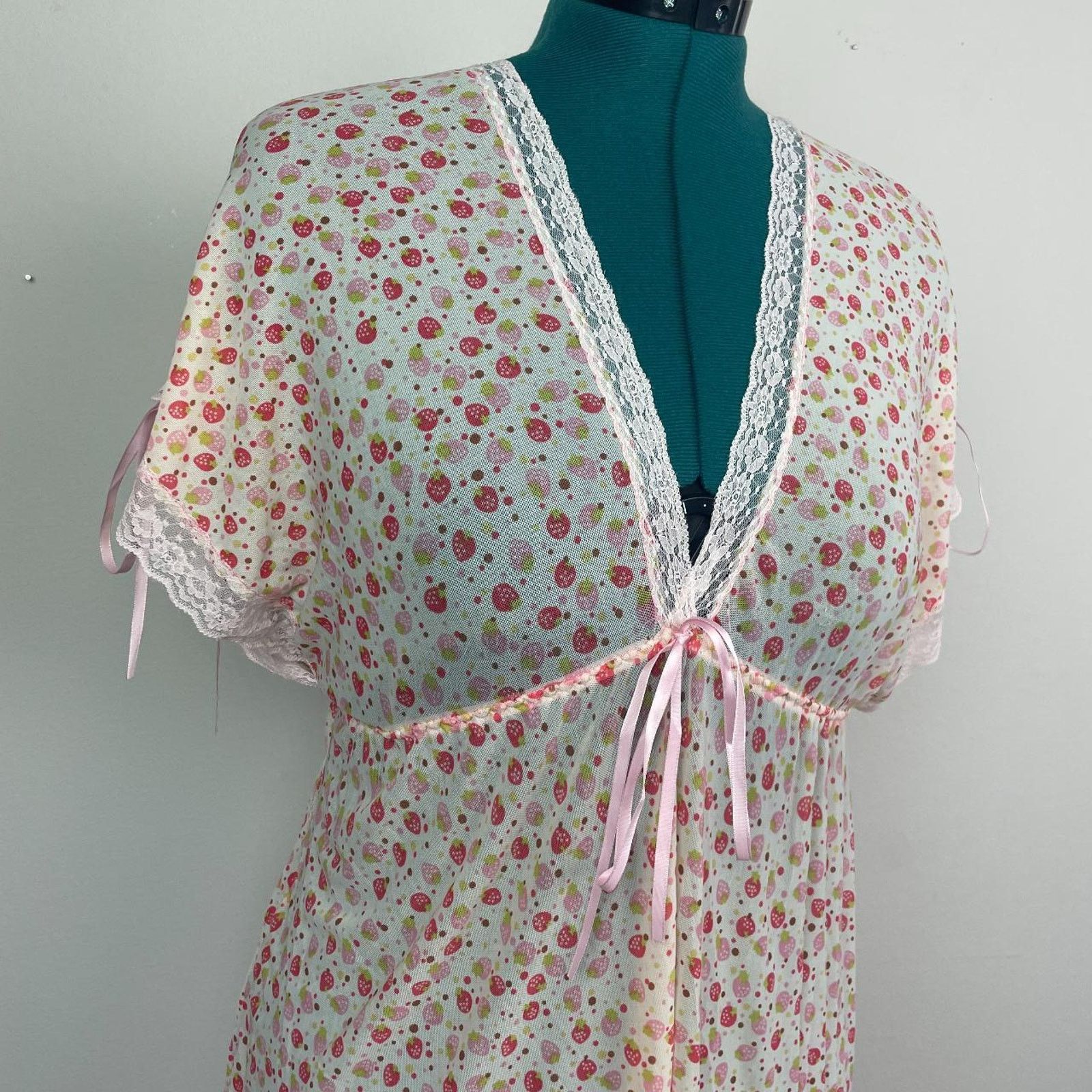 Other Strawberry Print Mesh Babydoll Dress Size M / US 6-8 / IT 42-44 - 4 Thumbnail
