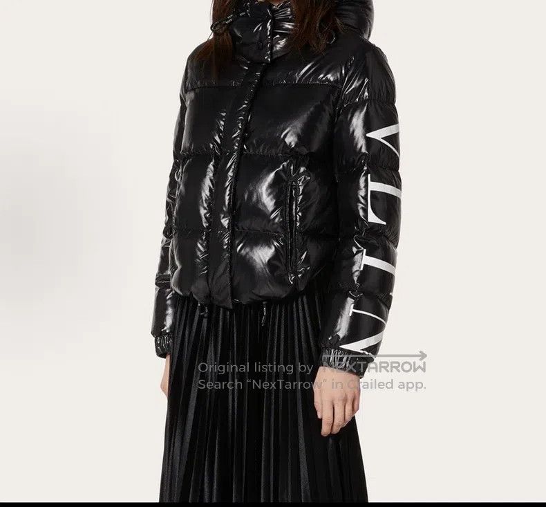 Valentino Valentino Black down jacket Size M / US 6-8 / IT 42-44 - 2 Thumbnail