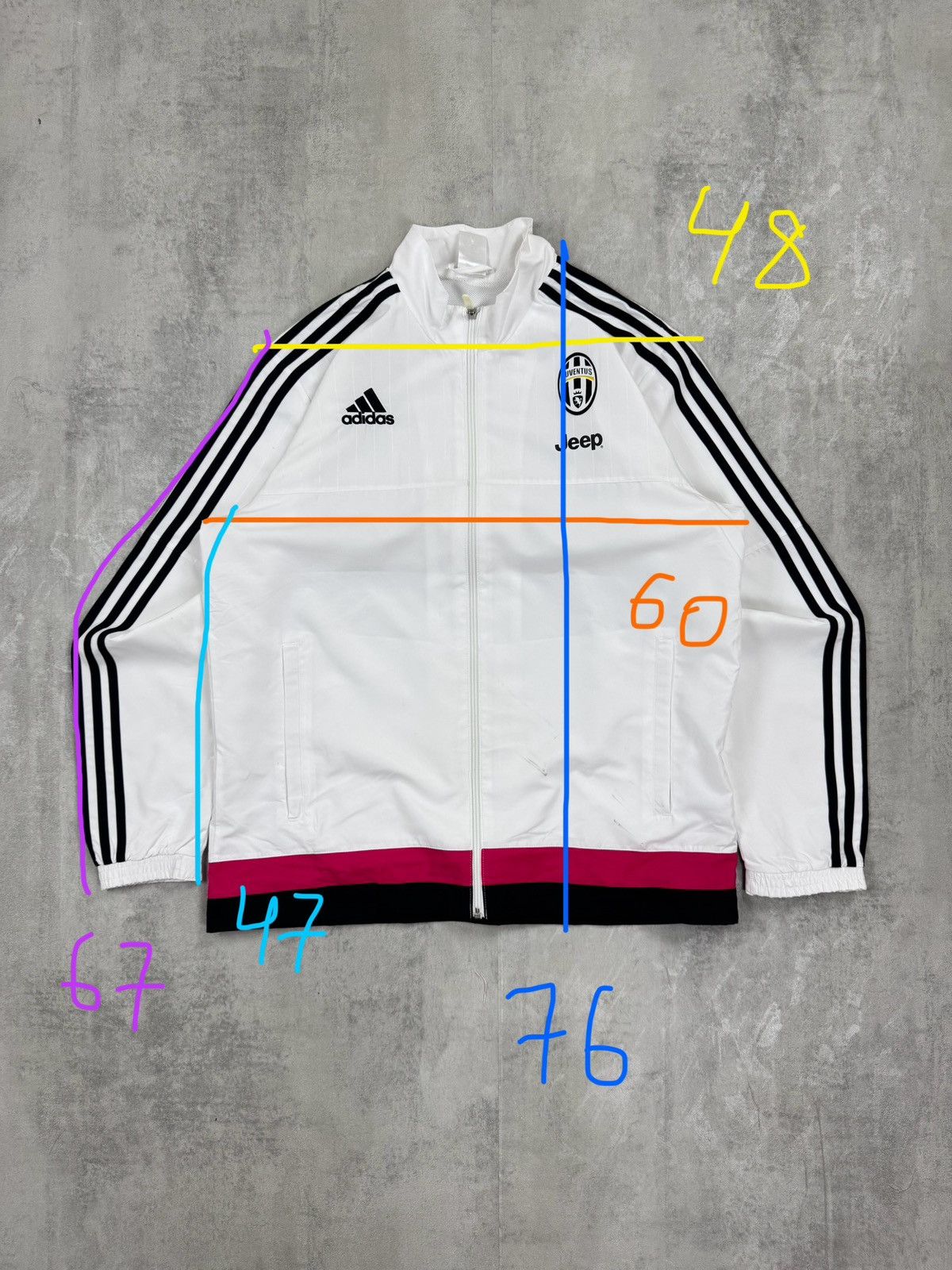 Adidas JUVENTUS 2015/2016 TRAINING FOOTBALL JACKET JERSEY ADIDAS Size US L / EU 52-54 / 3 - 15 Thumbnail