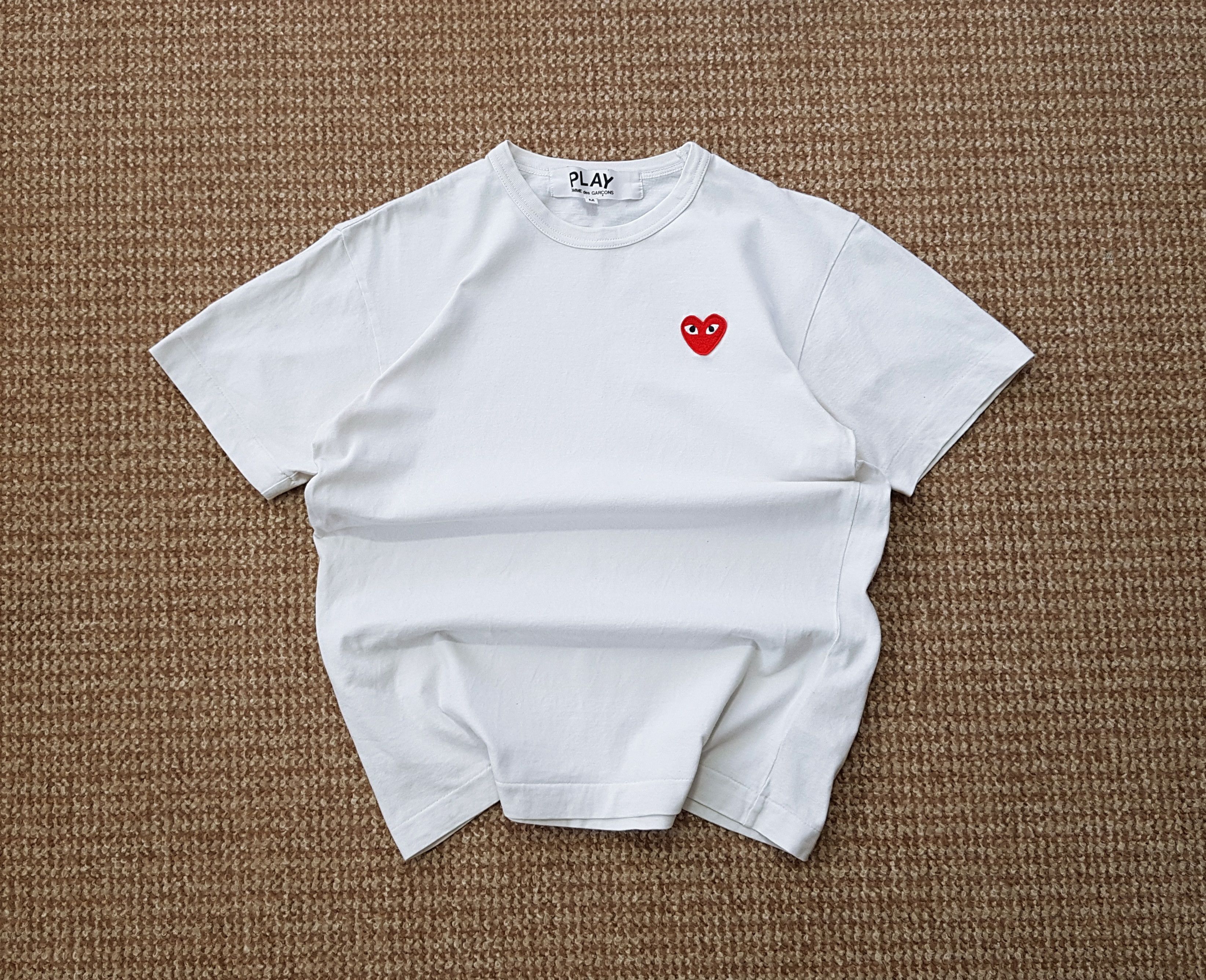 Comme des Garcons PLAY Comme des Garcons PLAY CDG T Shirt made in Japan sz M Size US M / EU 48-50 / 2 - 2 Thumbnail