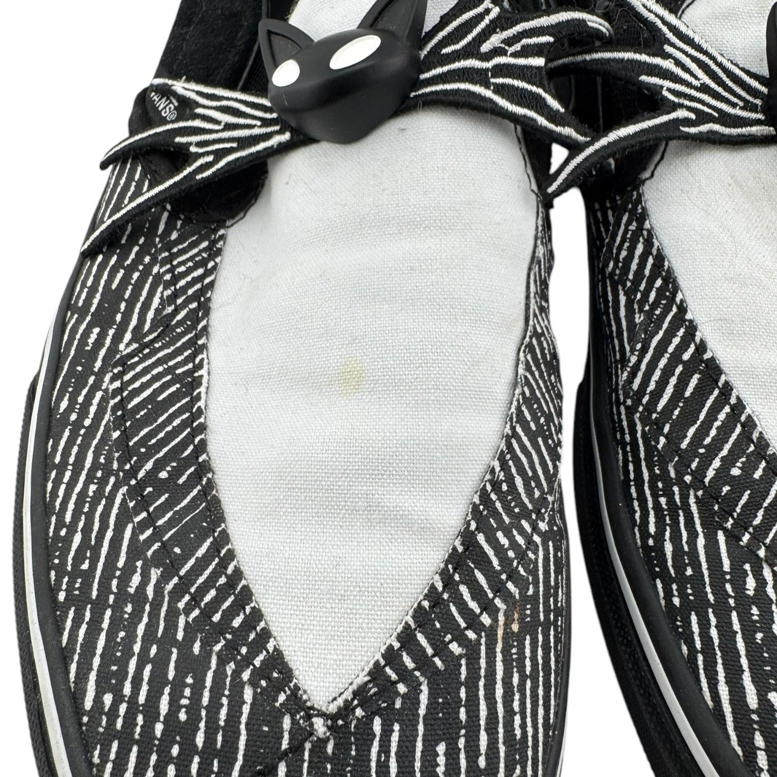 Vans Vans x Jack Skellington Slip-On "Bat Bow Tie" Size 10 Men’s Size US 10 / EU 43 - 7 Thumbnail