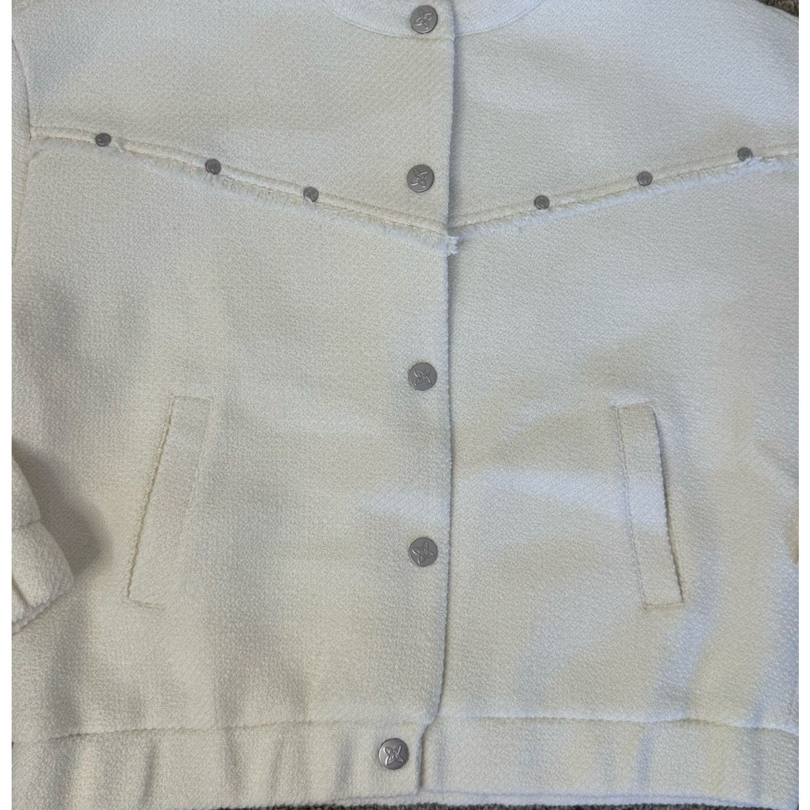 Other MACYMCCOY Ivory Studded Textured Cropped Jacket Shorts Set Size 26" / US 2 / IT 38 - 4 Thumbnail