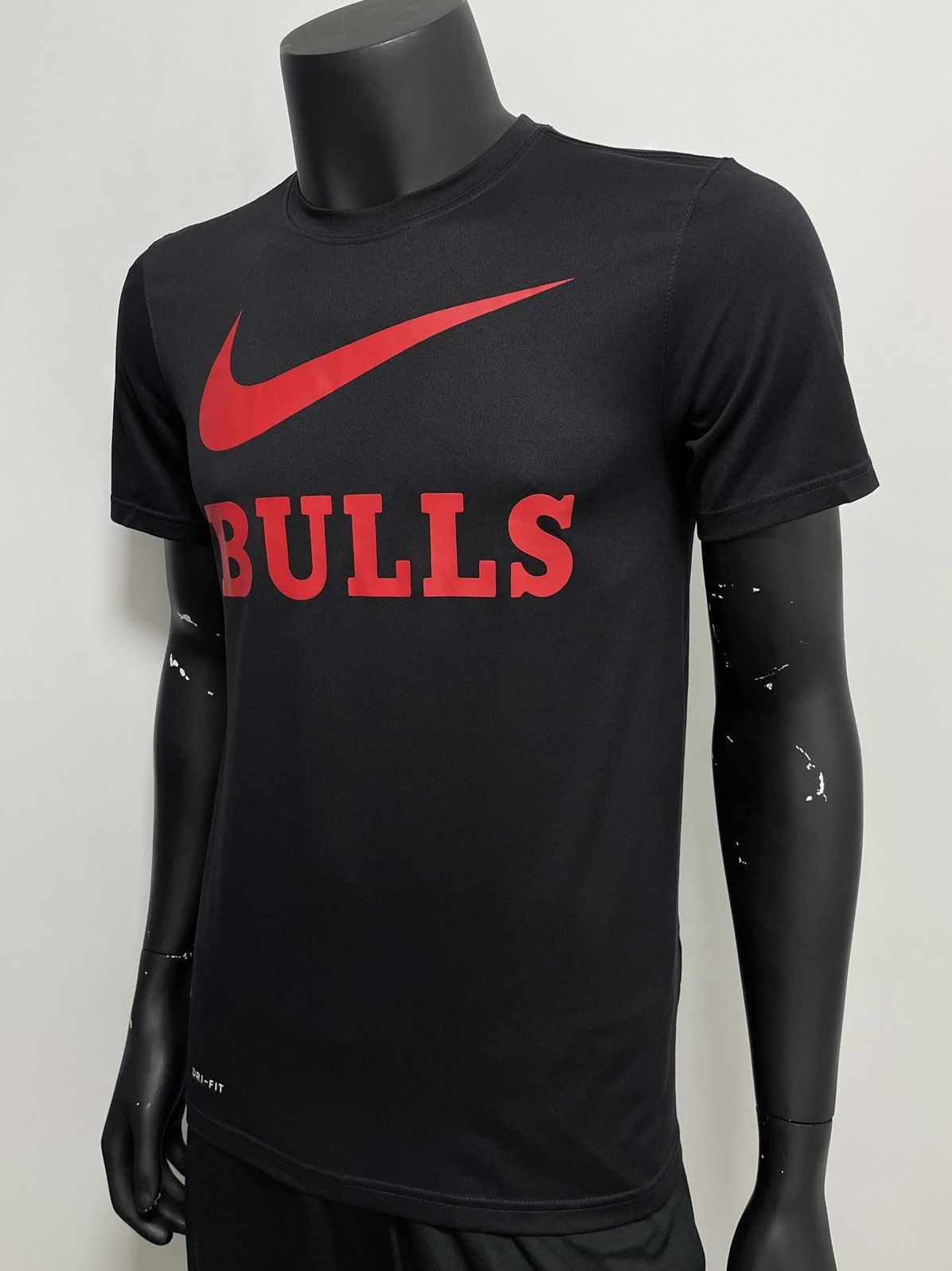NBA Nike NBA Chicago Bulls Swoosh T-shirt dri-fit Size US S / EU 44-46 / 1 - 2 Thumbnail