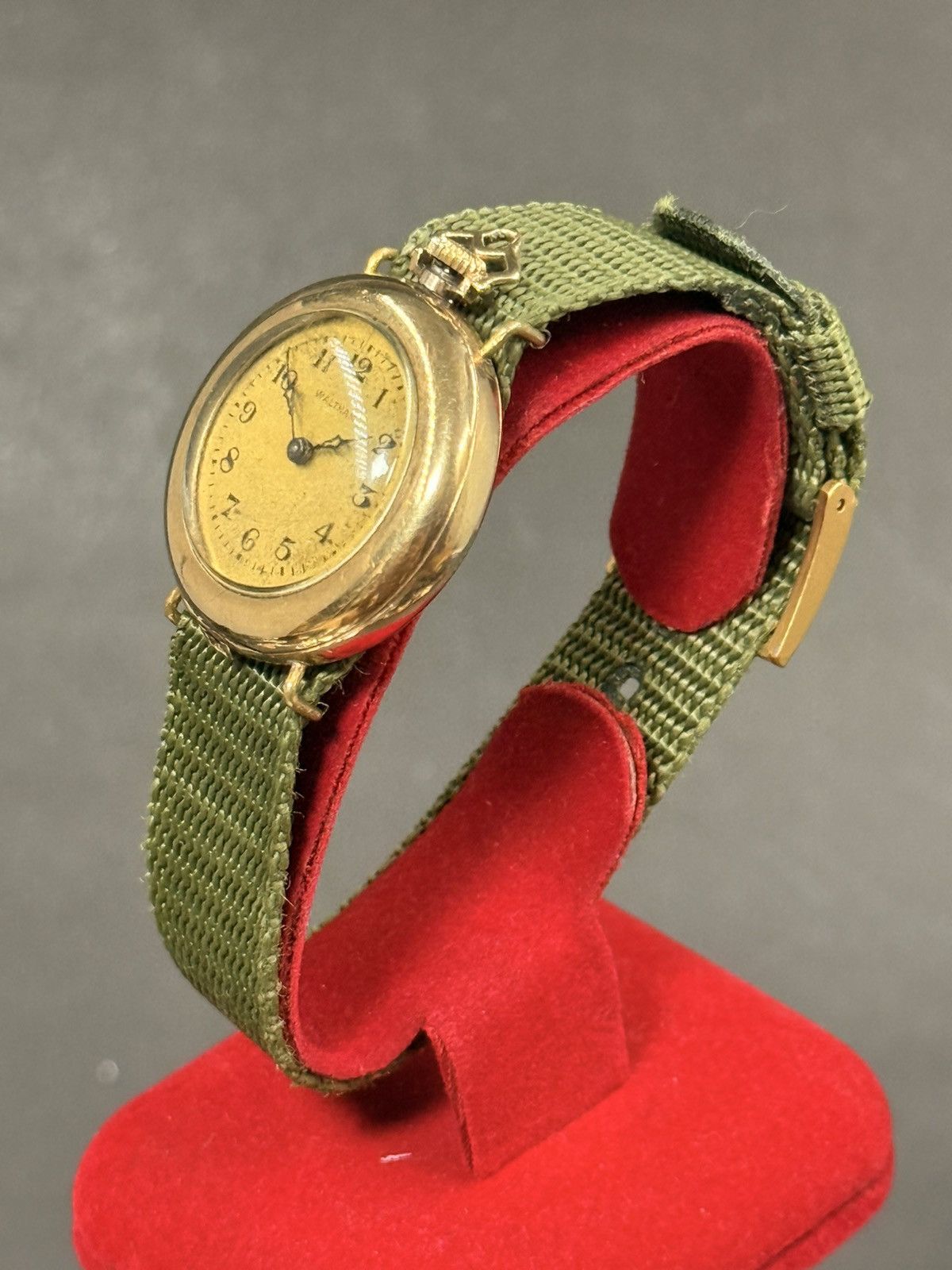 Vintage Vintage WALTHAM 20 Years Gold Filled Manual Custom Watch Size ONE SIZE - 4 Thumbnail
