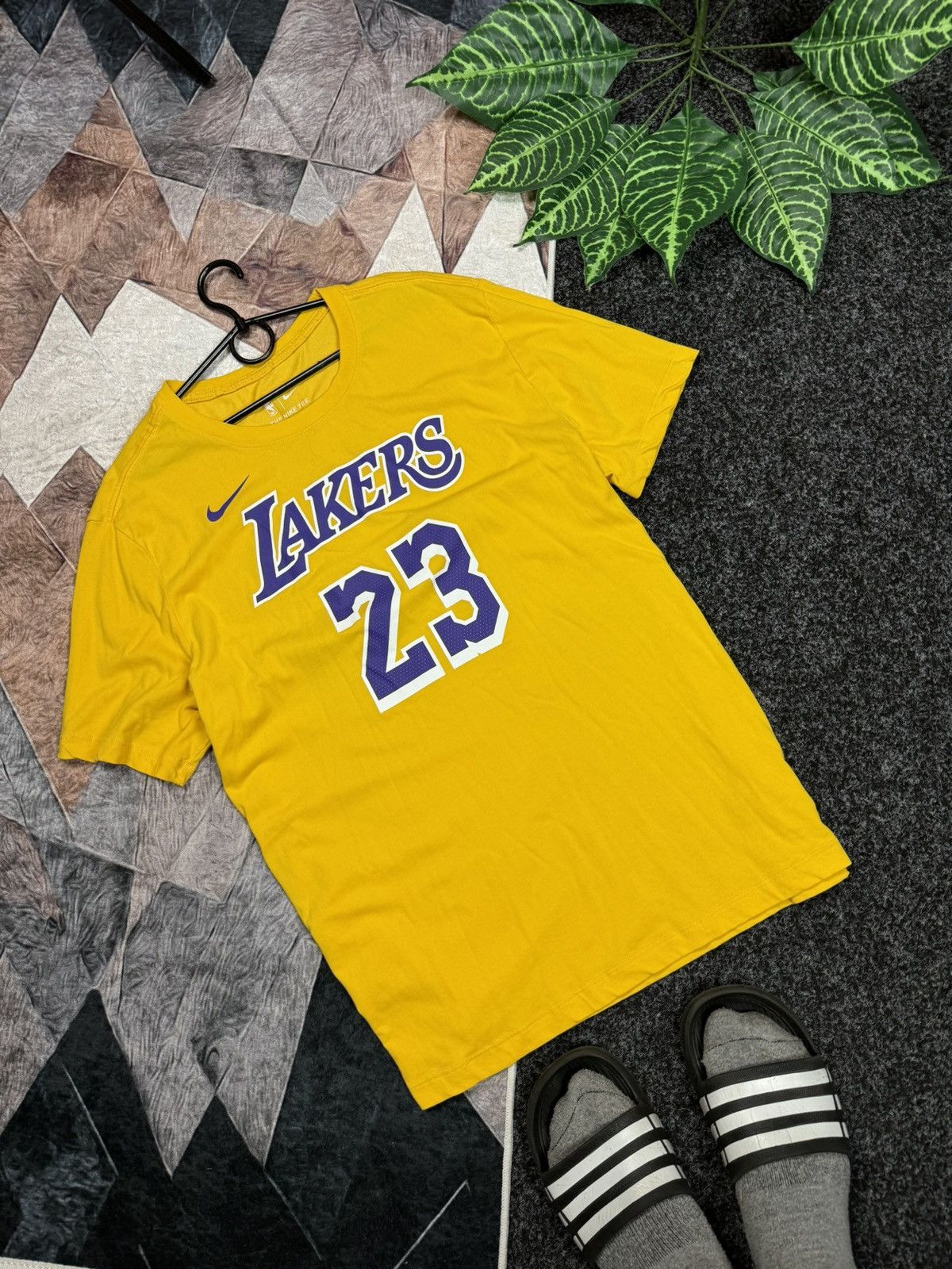 Nike Nike James Lebron LAL Dry Tee BQ1540-743 size L Size US XL / EU 56 / 4 - 22 Thumbnail