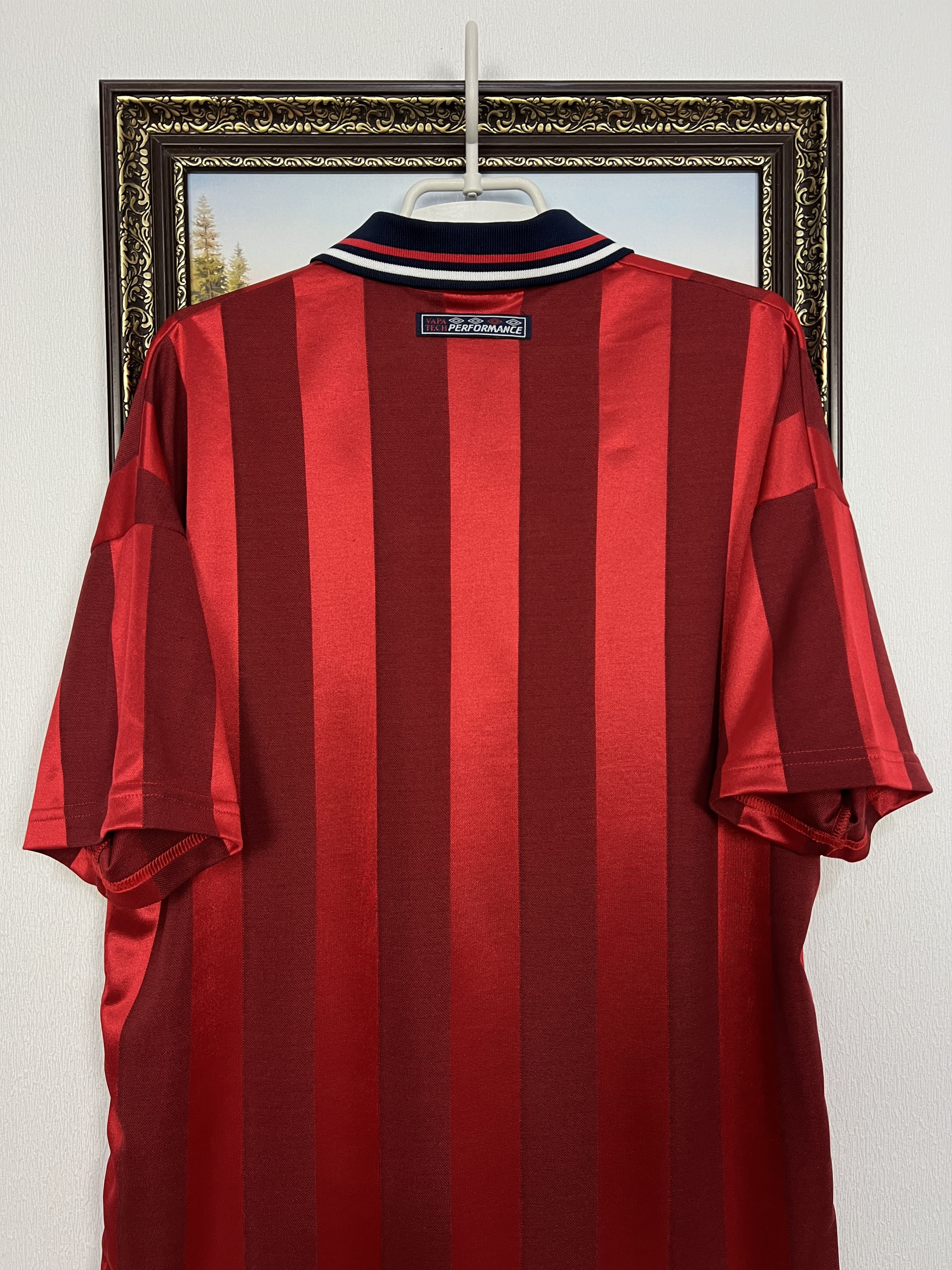 Umbro England Away football shirt 1997 Soccer Umbro Jersey Trikot Size US L / EU 52-54 / 3 - 10 Thumbnail