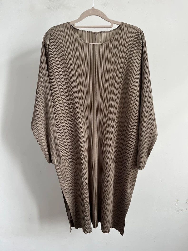 Issey Miyake Issey Miyake size:3 Brown pleated dress Size S / US 4 / IT 40 - 1 Thumbnail