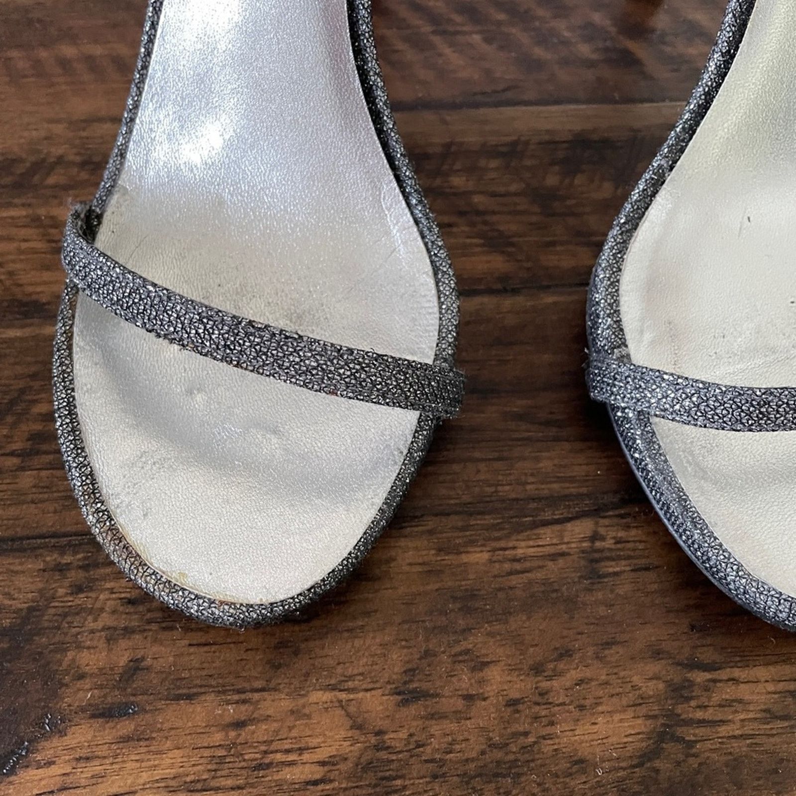 Stuart Weitzman stuart weitzman nudist gray silver sparkly metallic heel Size US 10 / IT 40 - 6 Thumbnail