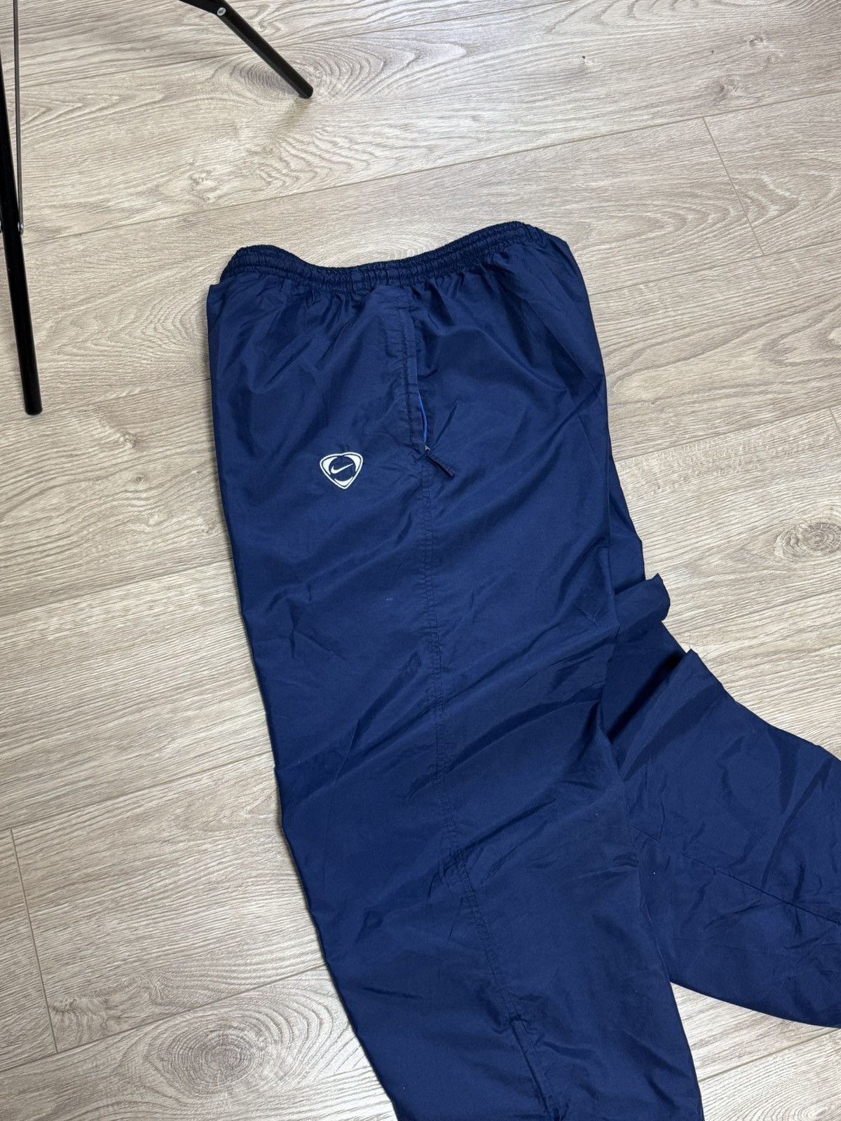 Nike Vintage Nike Nylon Y2K baggy pants navy men’s XL size Size US 34 / EU 50 - 6 Thumbnail