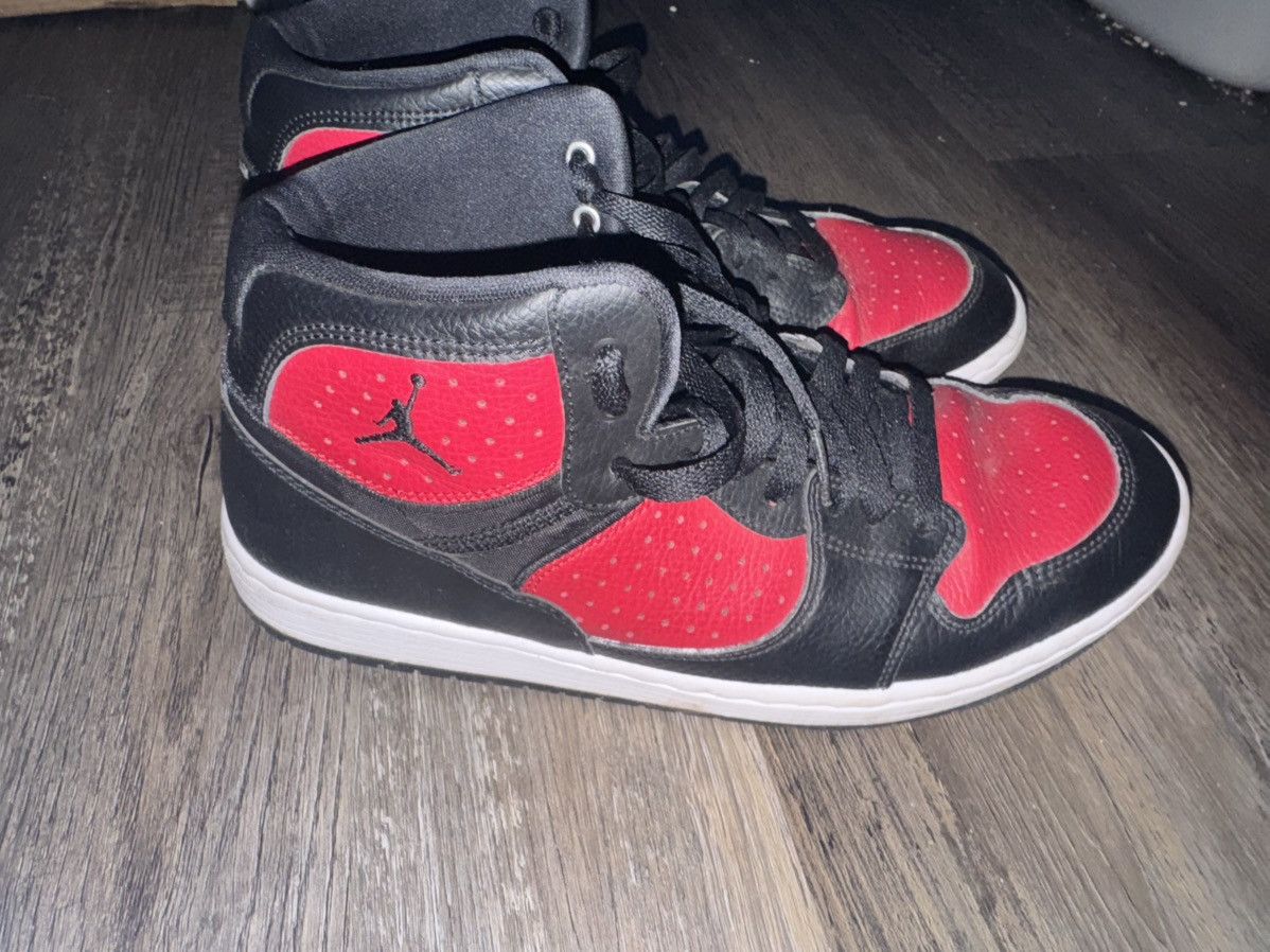 Jordan Brand × Nike Air Jordan 1s Access Black/Gym Red And White Size US 10 / EU 43 - 1 Thumbnail