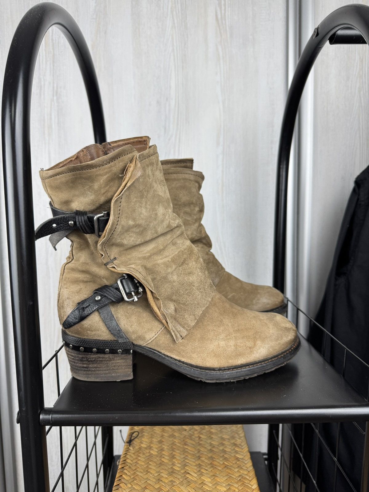 A.S.98 Airstep beige leather suede strap biker boots size 40