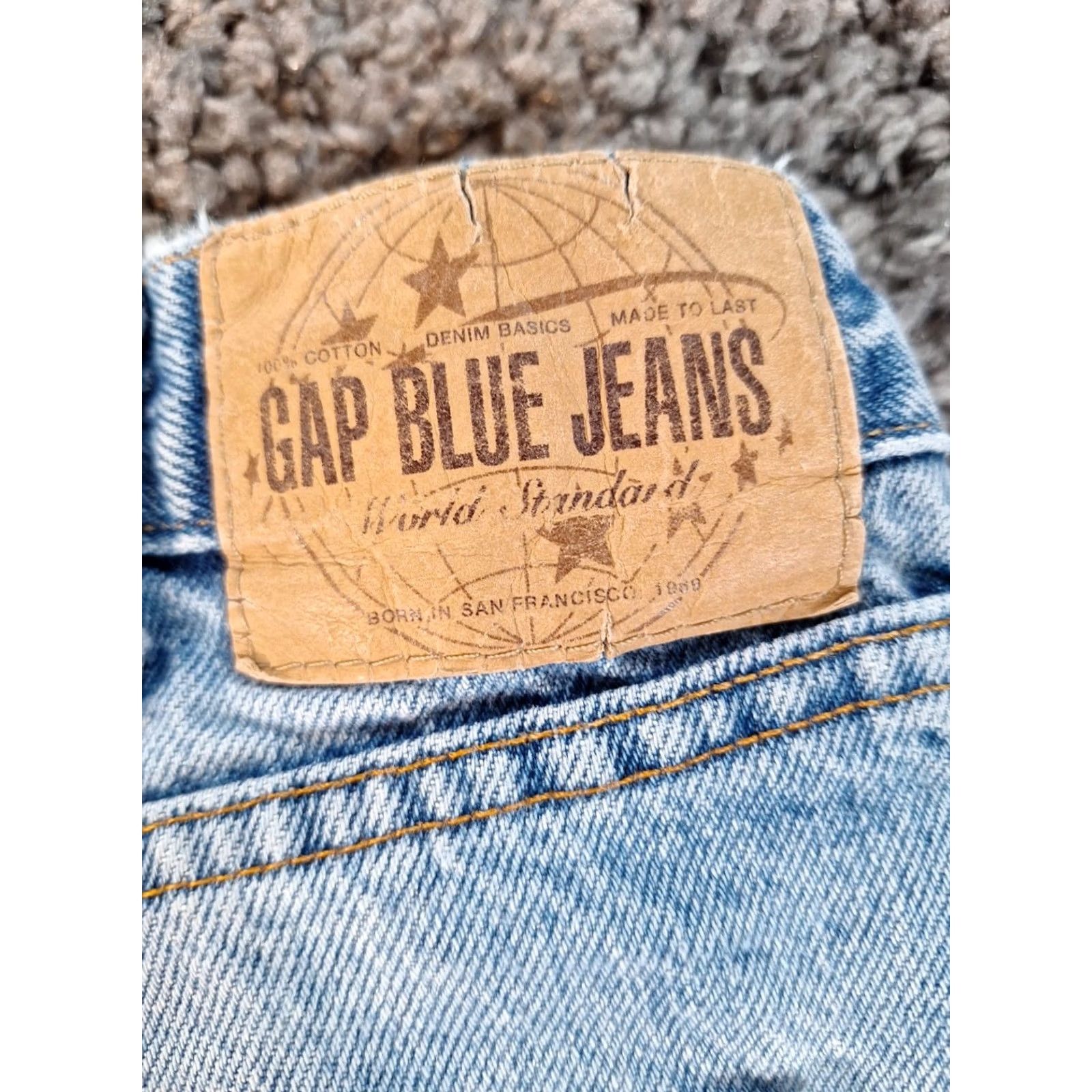 Gap VINTAGE Gap Jeans Mens 38x31 Relaxed Baggy Light Wash Distressed Denim Work 90s Boys? Size US 38 / EU 54 - 7 Thumbnail