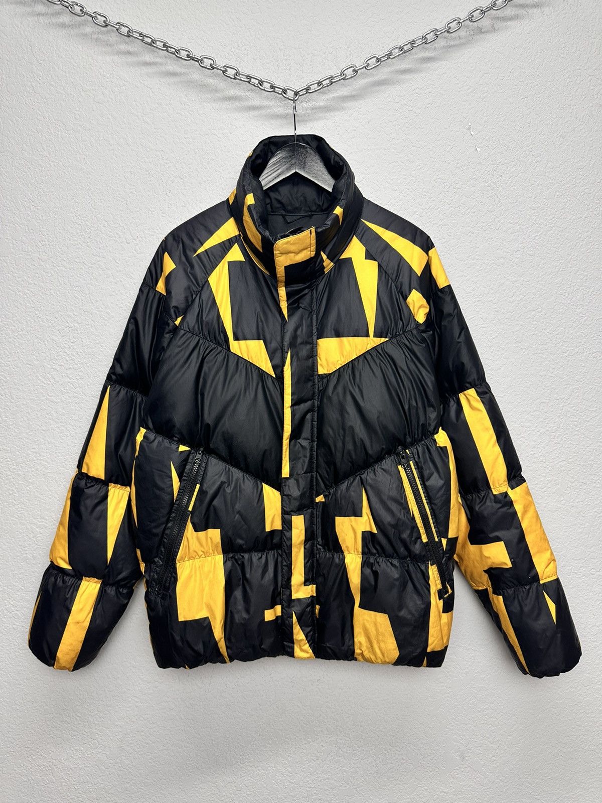 Nike Down Black Utility Jacket Streetwear Style Vintage