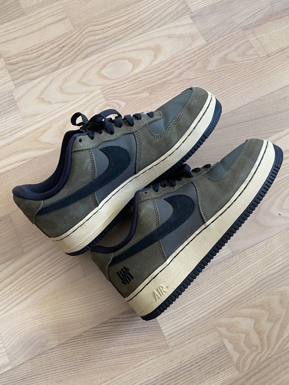 Nike × Undefeated Nike x Undefeated Air Force 1 Low SP “Ballistic” Size US 8.5 / EU 41-42 - 14 Thumbnail