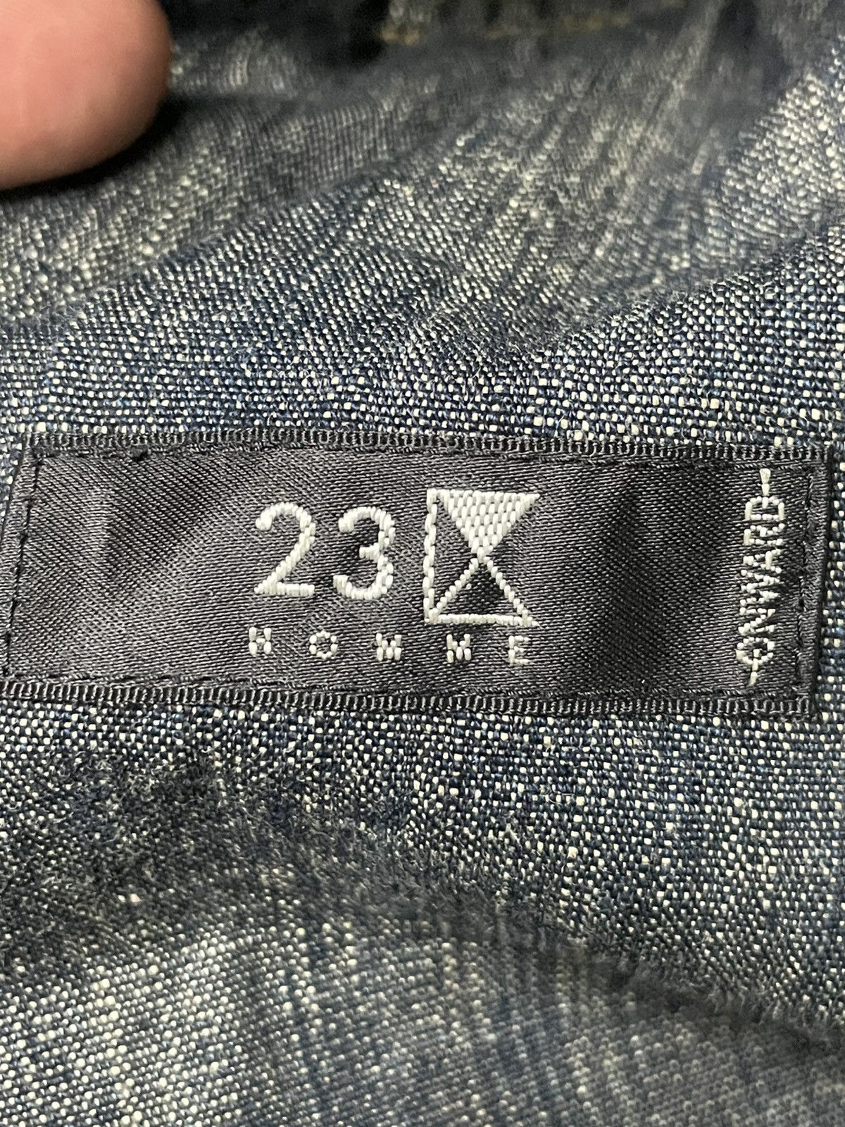 Japanese Brand × Vintage Vintage 23 Homme Hidden Button Denim Jacket (83) Size US XXS / EU 40 - 6 Thumbnail