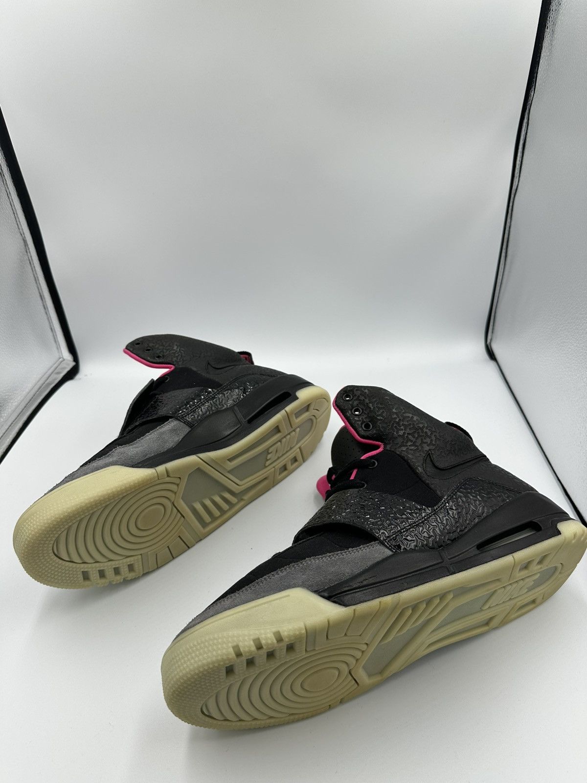 Kanye West × Nike Nike Air Yeezy 1 Blink Size US 12 / EU 45 - 13 Thumbnail