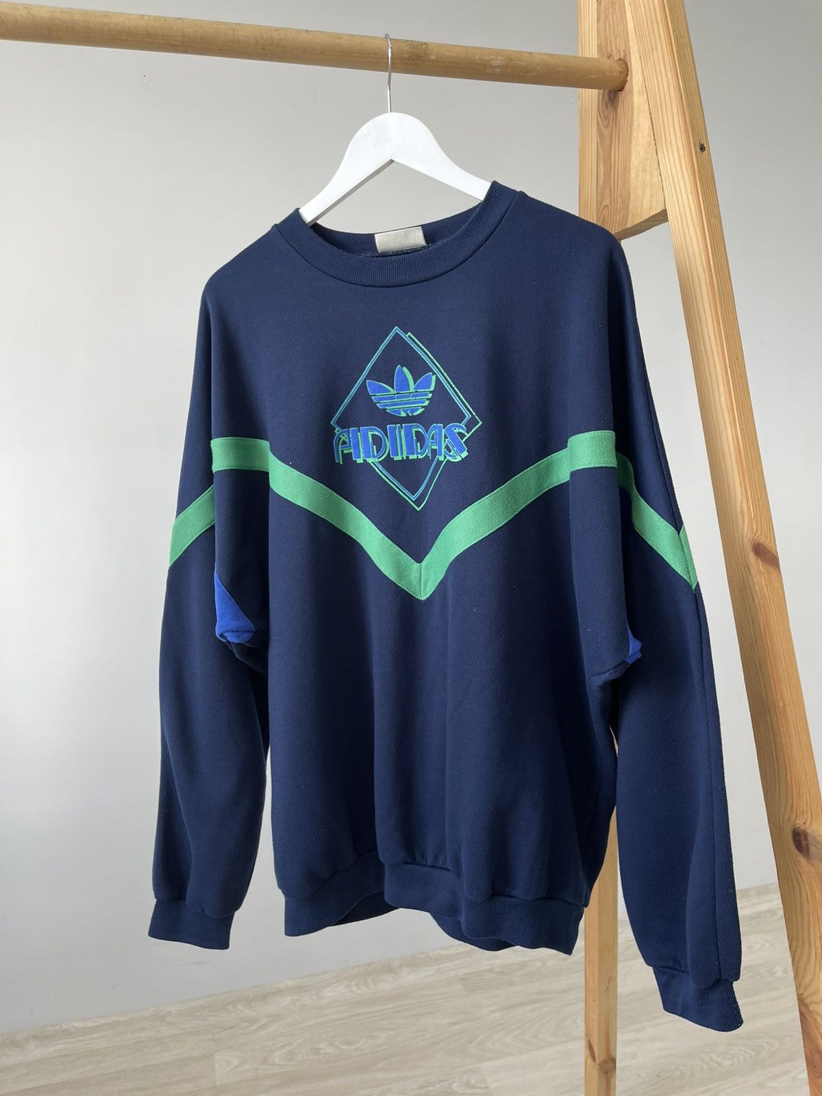 Adidas Vintage Rare Adidas Oversized Crewneck Big Logo Sweatshirt Size US XL / EU 56 / 4 - 4 Thumbnail