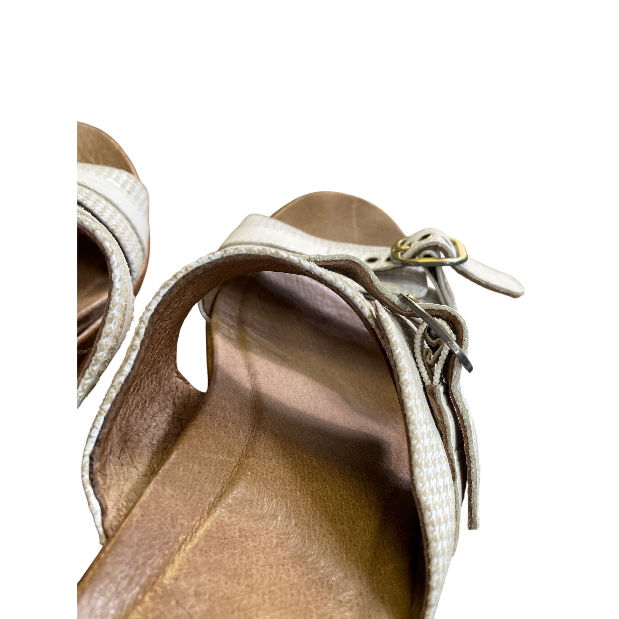 Dansko Dansko Womens White Leather Wedge Heel Sandals Size 8.5/40 S Size US 8.5 / IT 38.5 - 13 Thumbnail