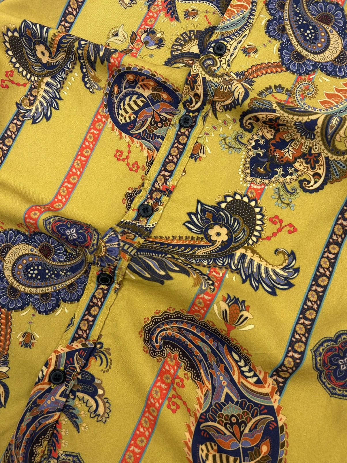 Guess rare Guess Button Up Men’s Shirt Gold M Slim Fit Vintage Y2K Size US M / EU 48-50 / 2 - 9 Thumbnail