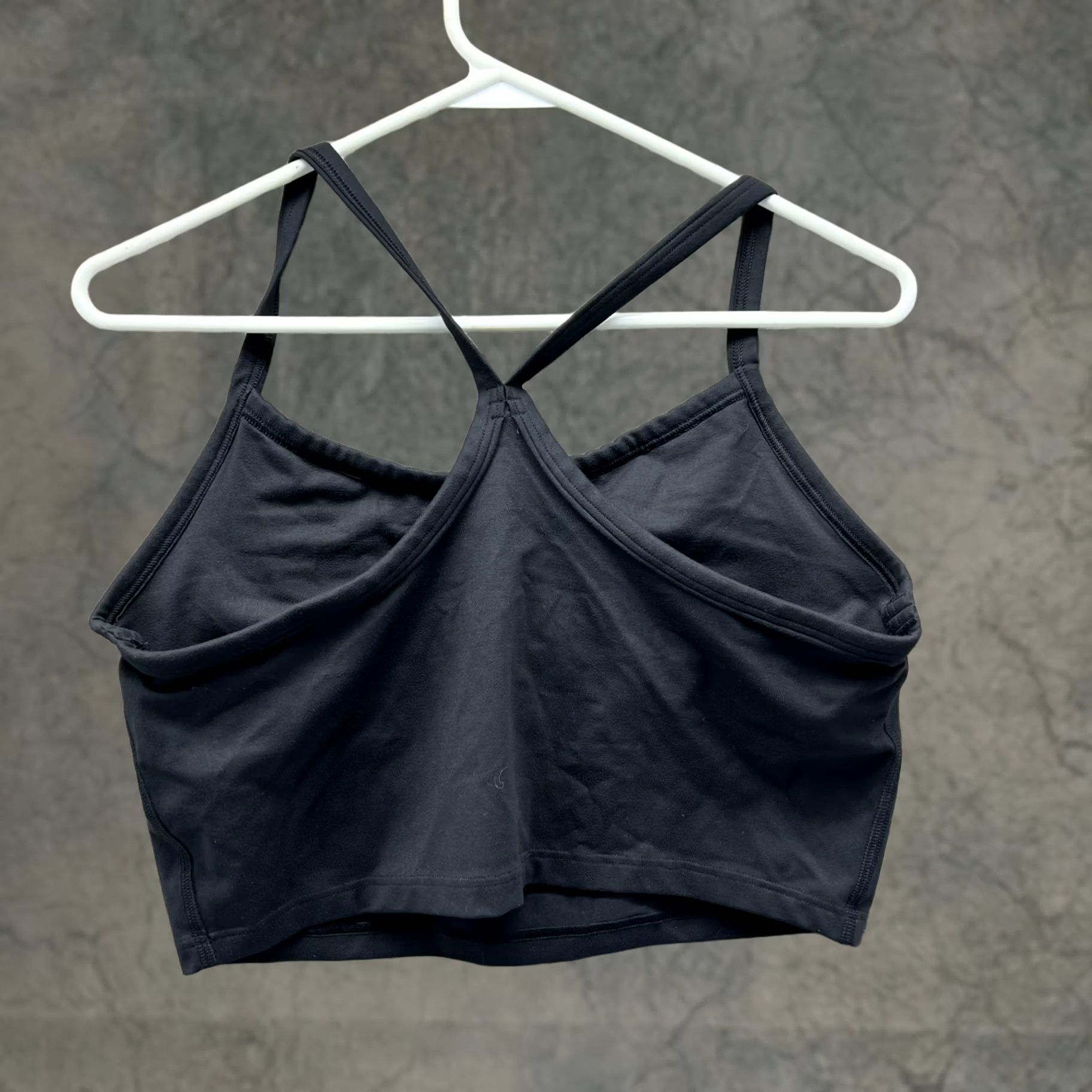 Vintage Aerie Tank Top Women XL Black The Hugger Recharge Minimal Support Offline Bra Tank Women XL Black Aerie Tank Top Offline Size XL / US 12-14 / IT 48-50 - 1 Thumbnail