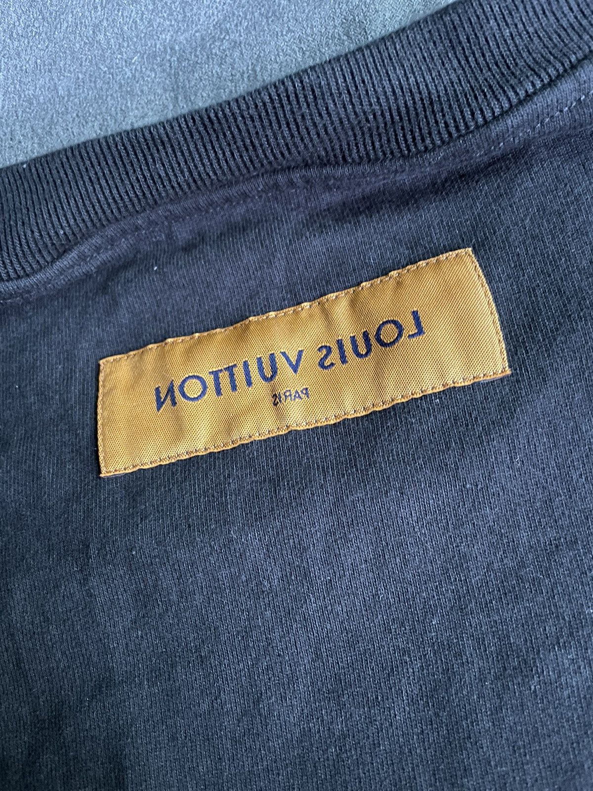 Louis Vuitton Louis Vuitton Spread Embroidered Logo T Shirt Size US S / EU 44-46 / 1 - 5 Thumbnail
