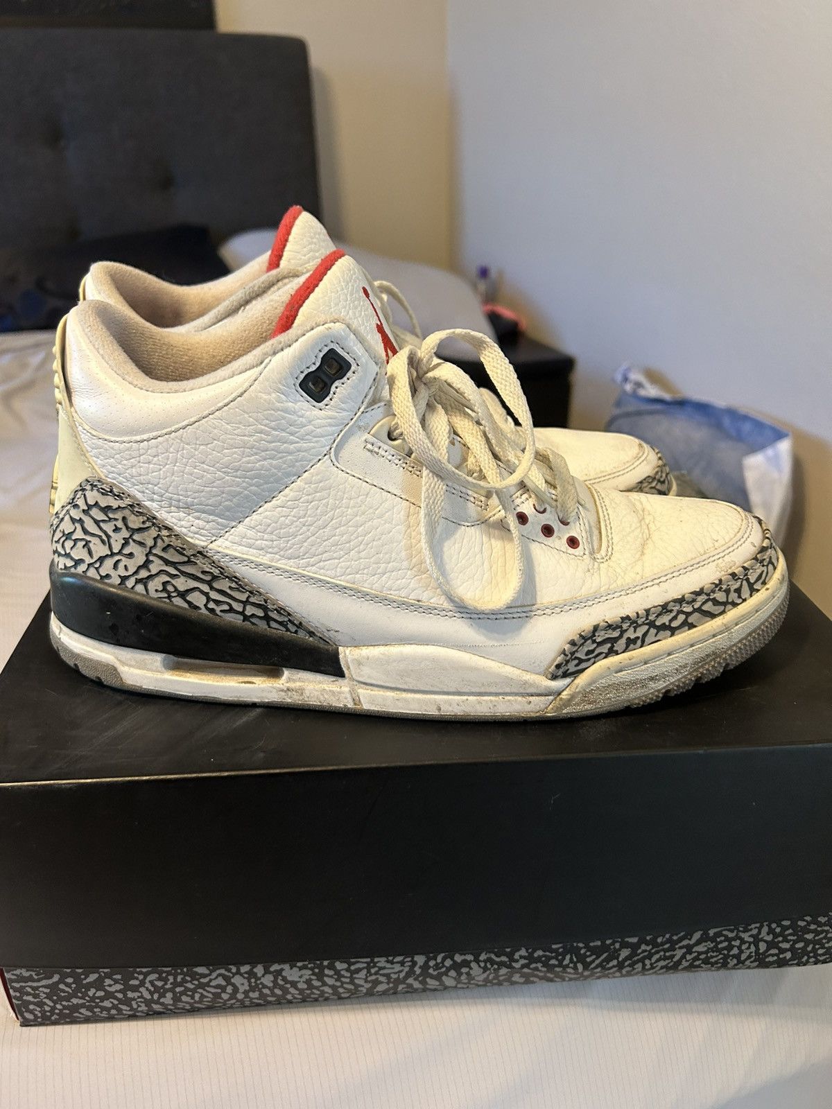 Jordan Brand White Cement Jordan 3 Size 11 Size US 11 / EU 44 - 4 Thumbnail