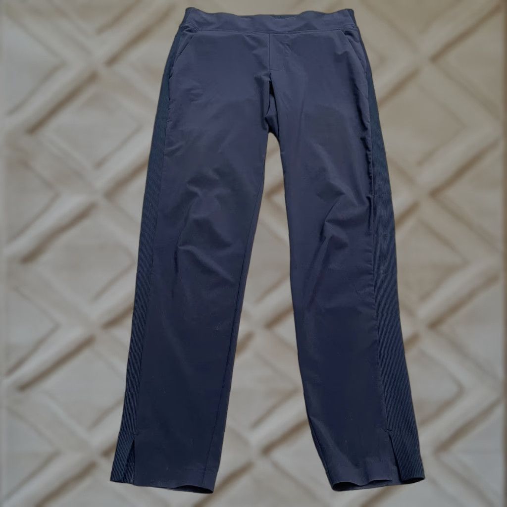 Athleta Athleta Pants Womens 0 Blue Athleta Performance Pull On Tapered Leg Jogger Streetwear Activewear (XS-?) Size 25" / US 0 / IT 36 - 1 Thumbnail