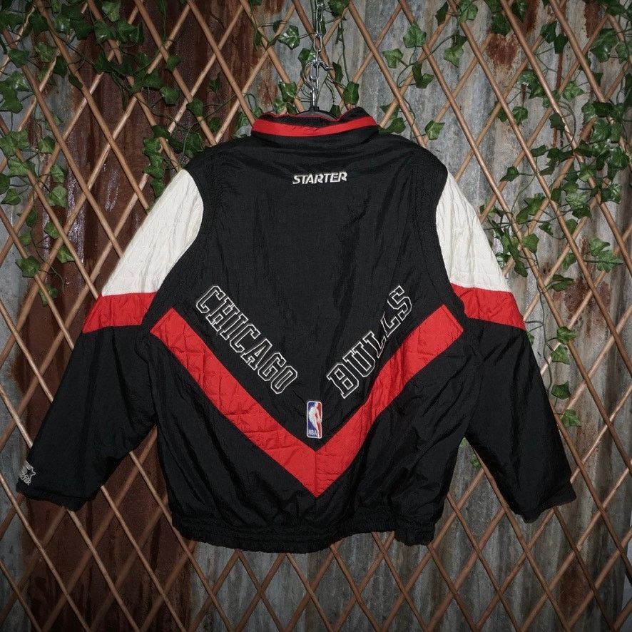 Starter Large -Vintage Y2K Chicago Bulls embroider nba starter jacke Size US L / EU 52-54 / 3 - 2 Thumbnail