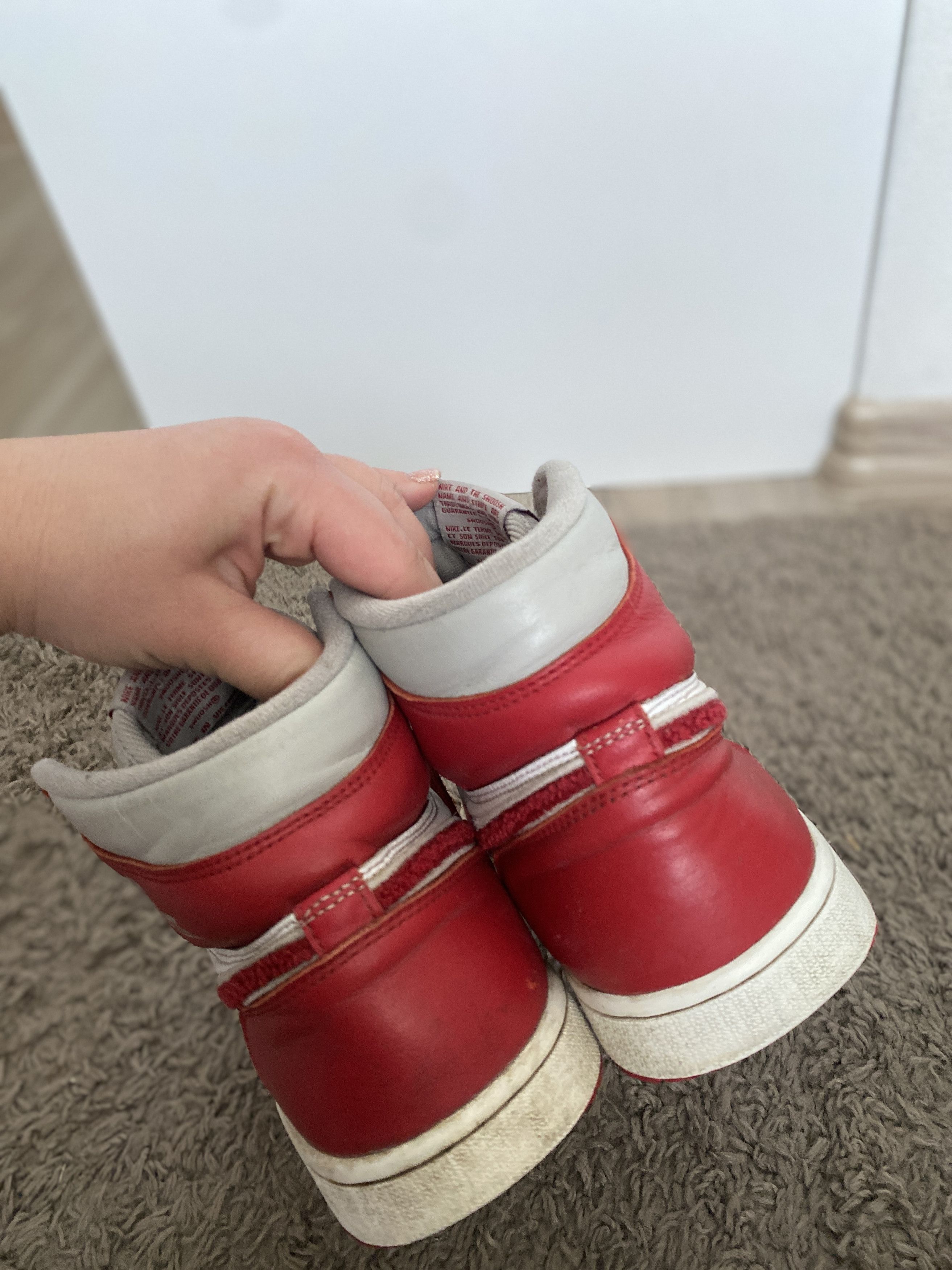 Jordan Brand × Nike Nike Jordan 1 Retro High OG Varsity Red sneakers shoes Size US 9.5 / IT 39.5 - 5 Thumbnail
