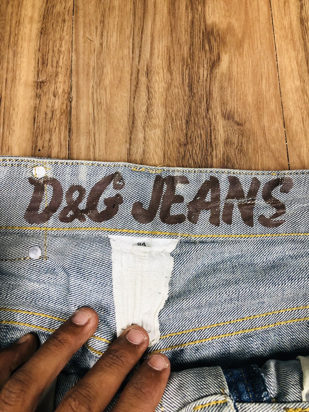 Dolce & Gabbana Dolce & Gabbana Distress Jeans (36) Size US 34 / EU 50 - 12 Thumbnail