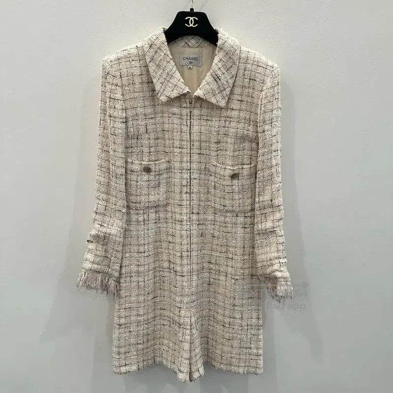 Chanel Tweed Long Sleeve Dress in White .