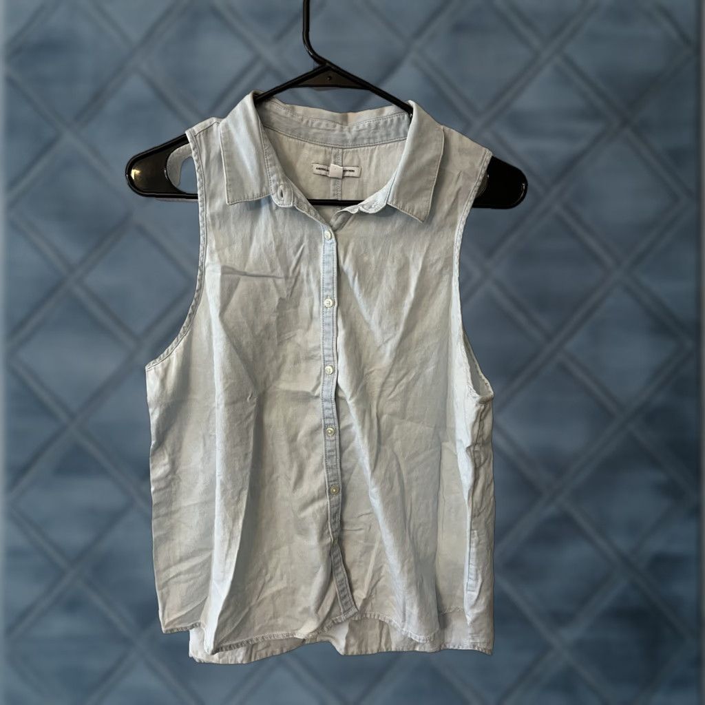 American Eagle Outfitters VINTAGE American Eagle Outfitters Button-Up Shirt Adult Women Large Blue Sleeveless Chambray Lace Detail 90s Concert Womens Size L / US 10 / IT 46 - 1 Thumbnail