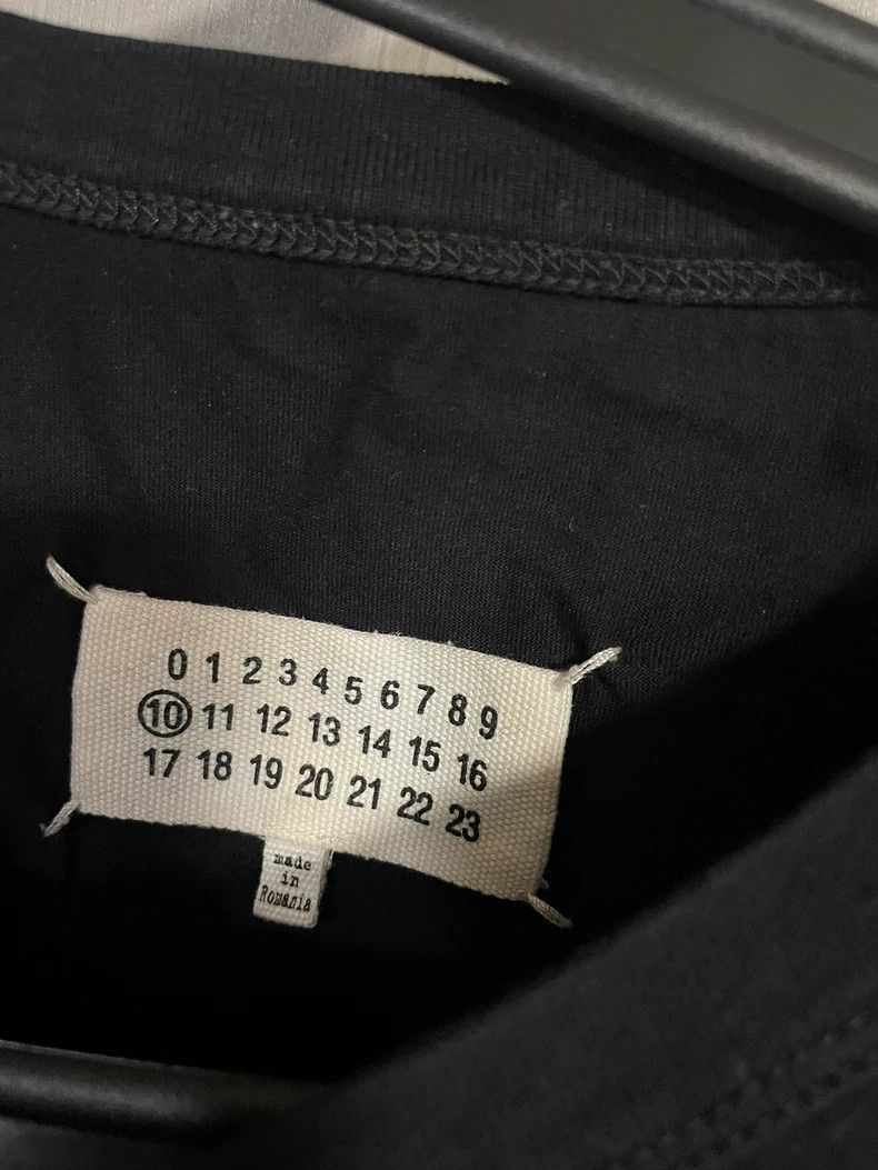 Maison Margiela Maison Margiela Inverted logo classic short-sleeved T-shirt Size US L / EU 52-54 / 3 - 5 Thumbnail