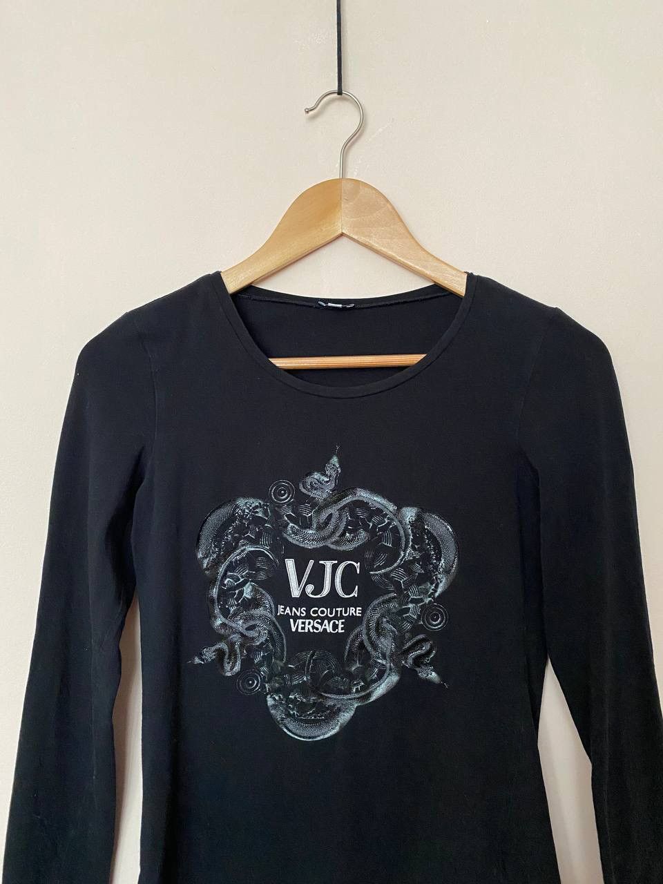 Versace × Versace Jeans Couture 🖤 Versace Jeans Couture Black Logo Top Not Used Size XS / US 0-2 / IT 36-38 - 2 Thumbnail