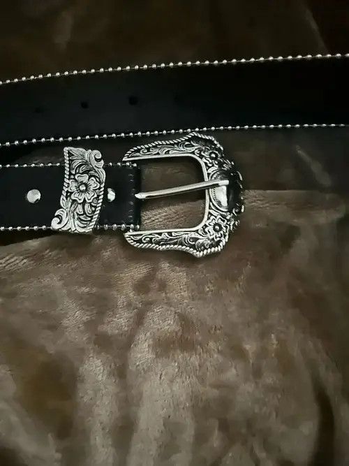 Leather PU Leather Belt with Metal Engraved Buckle Size ONE SIZE - 2 Thumbnail