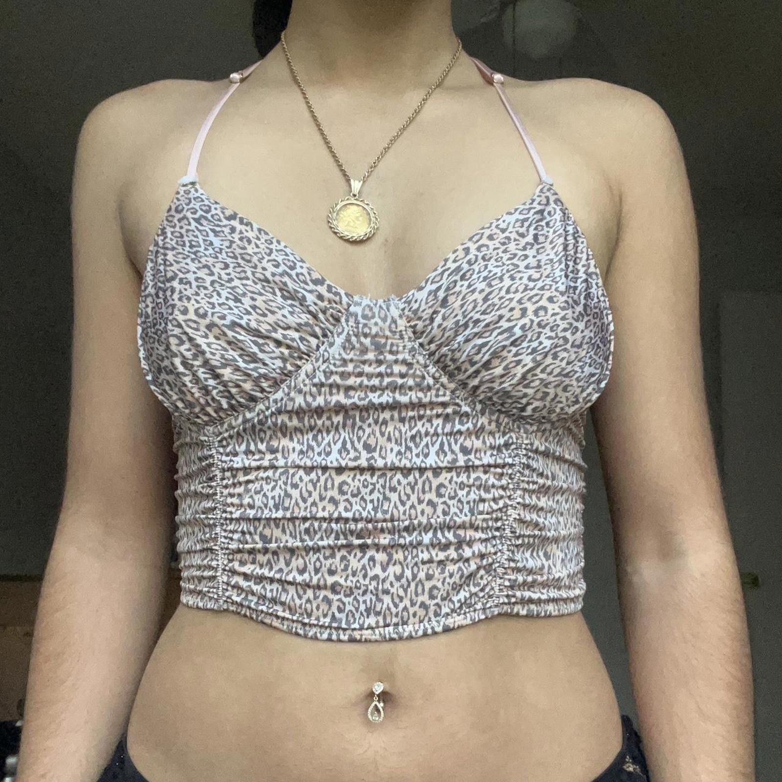 Other Leopard print halter neck crop top #leopardprint #halterneck Size S / US 4 / IT 40 - 2 Thumbnail