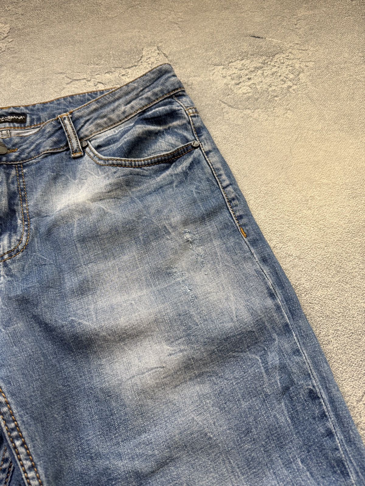 Dolce & Gabbana Vintage Dolce & Gabbana Metal Logo Jeans Size US 34 / EU 50 - 12 Thumbnail