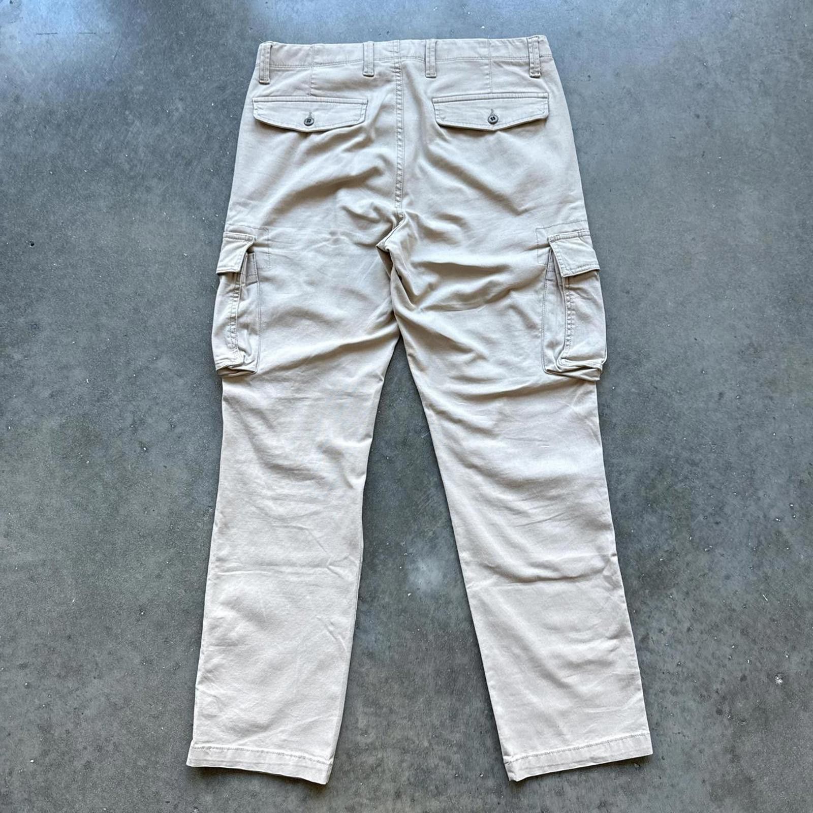 Gap Gap cream straight leg cargo pants #y2kfashion # Size US 32 / EU 48 - 2 Thumbnail